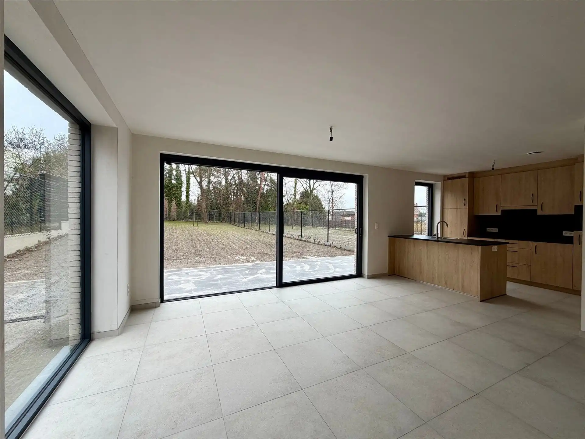 Nieuwbouwwoning - instapklaar, energiezuinig, prachtige ligging en 3 slaapkamers foto 5