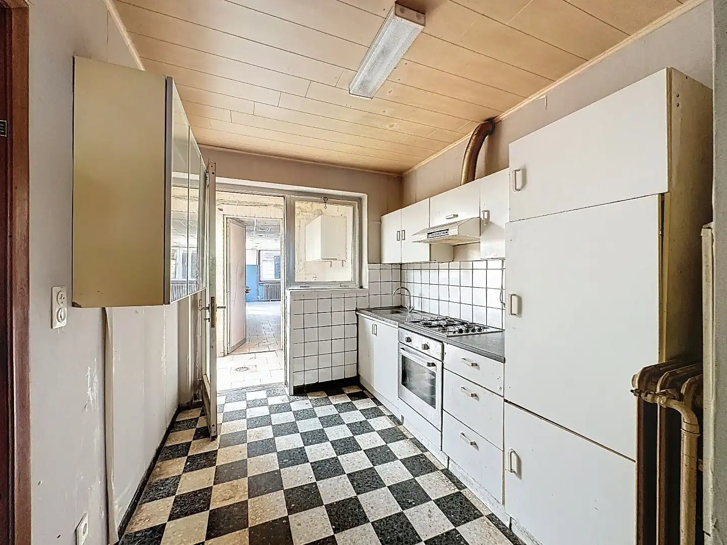 Voormalig handelspand op toplocatie! foto 5