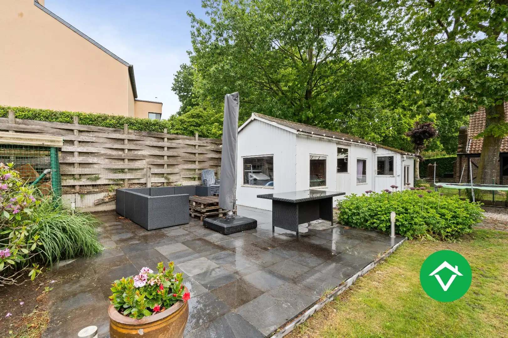 Te koop Alleenstaande woning met 3 slaapkamers en garage centraal gelegen te Wijnendale foto 7