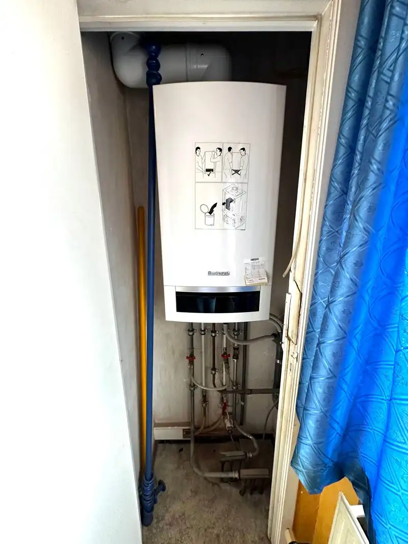 Appartement op de eerste verdieping in het centrum van Paal foto 10