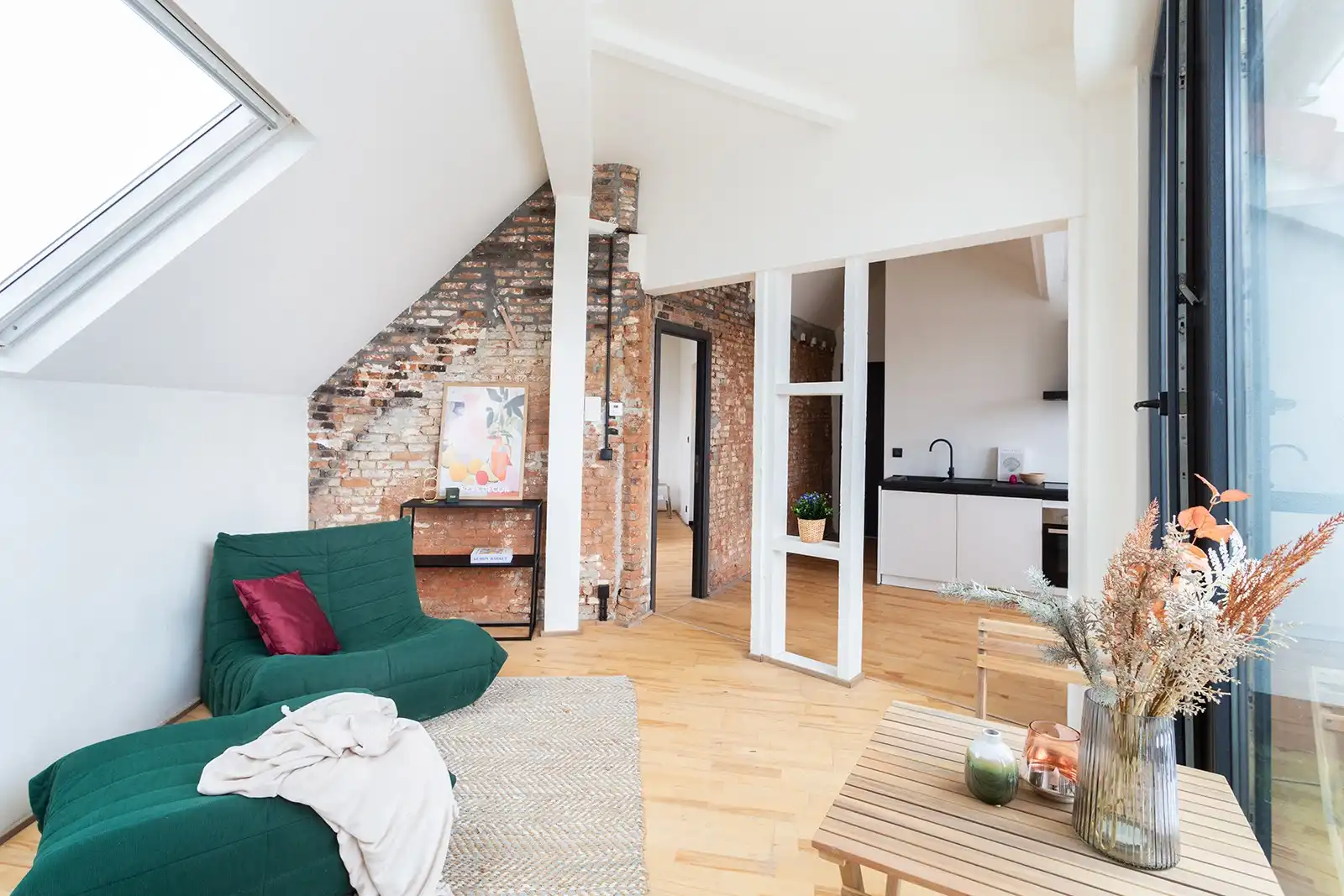 Instapklaar dakappartement op een zuchtje van Park Spoor Noord foto 8