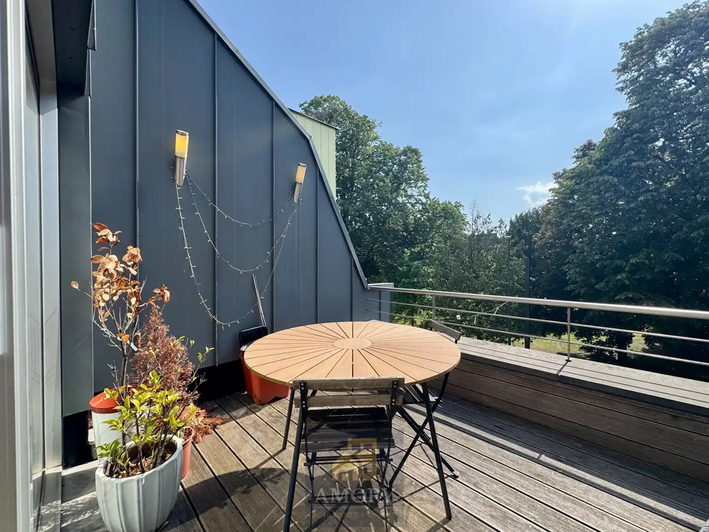 Toffe loft met 2 terrassen nabij St. Pieters Station! foto 4
