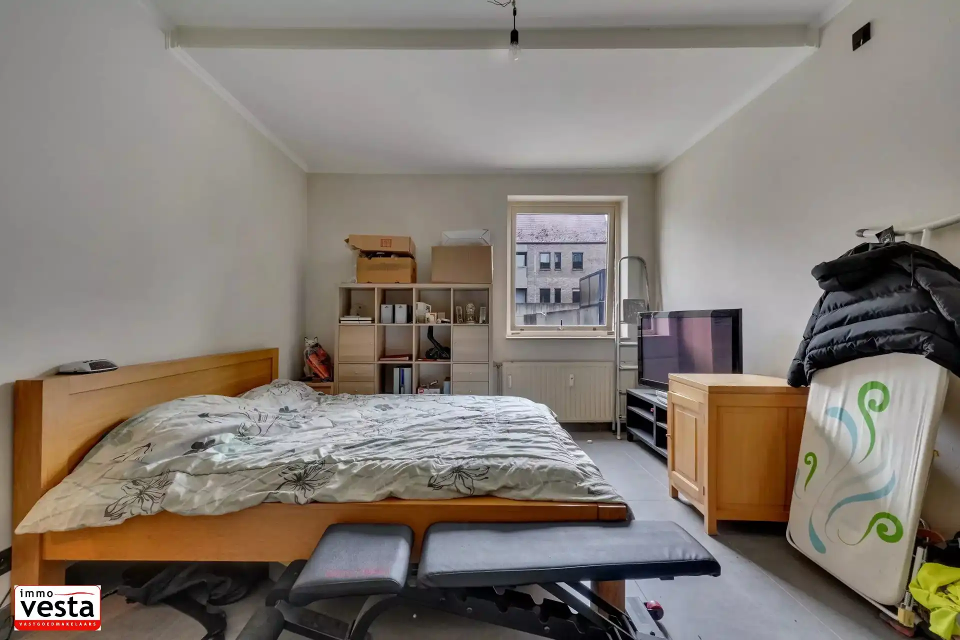 Instapklaar appartement nabij het (commercieel) centrum van de stad. foto 2