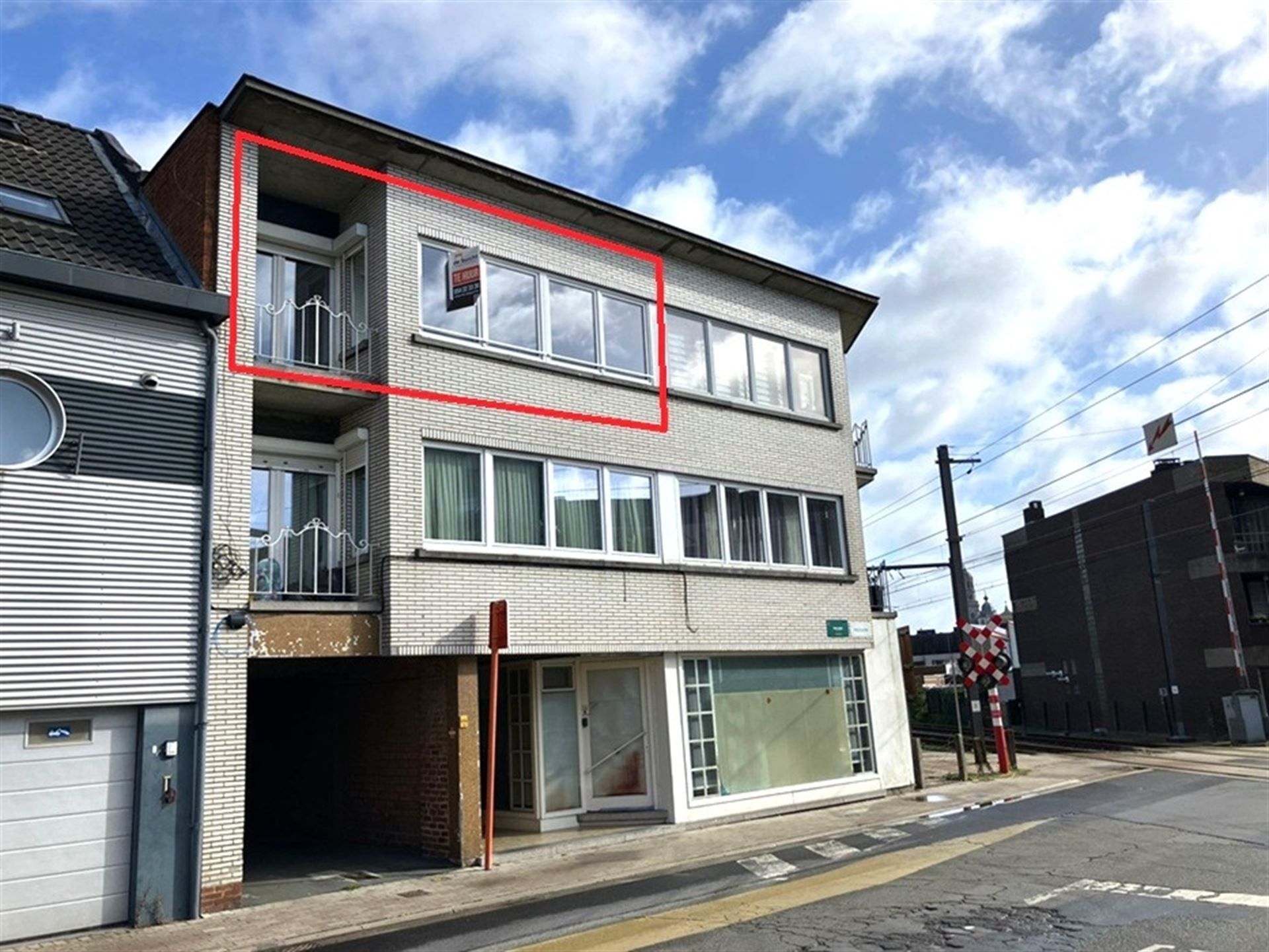 Appartement foto {{pictureIndex}}