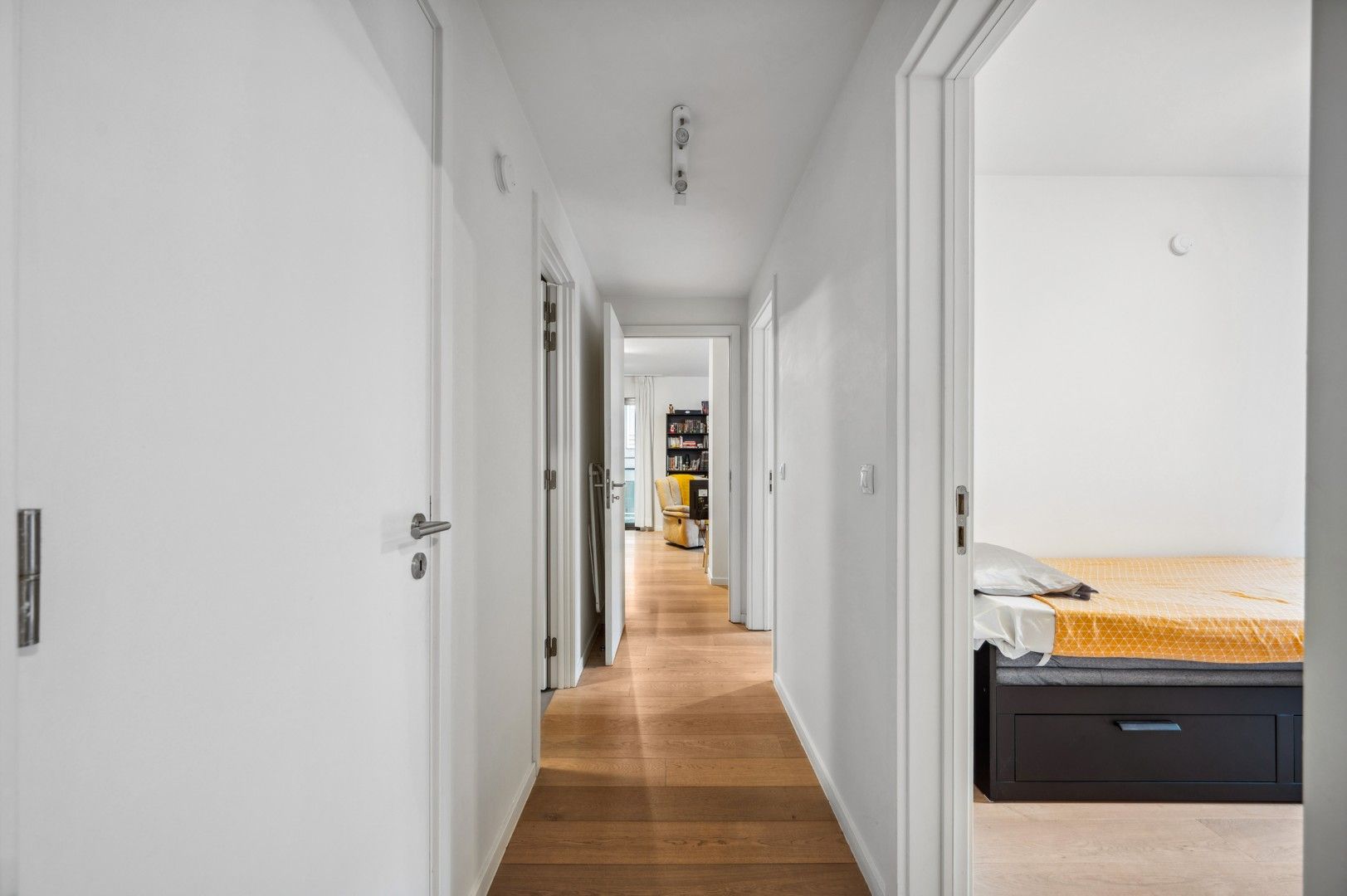 Spacious 3 bedroom apartment with garden view foto 22