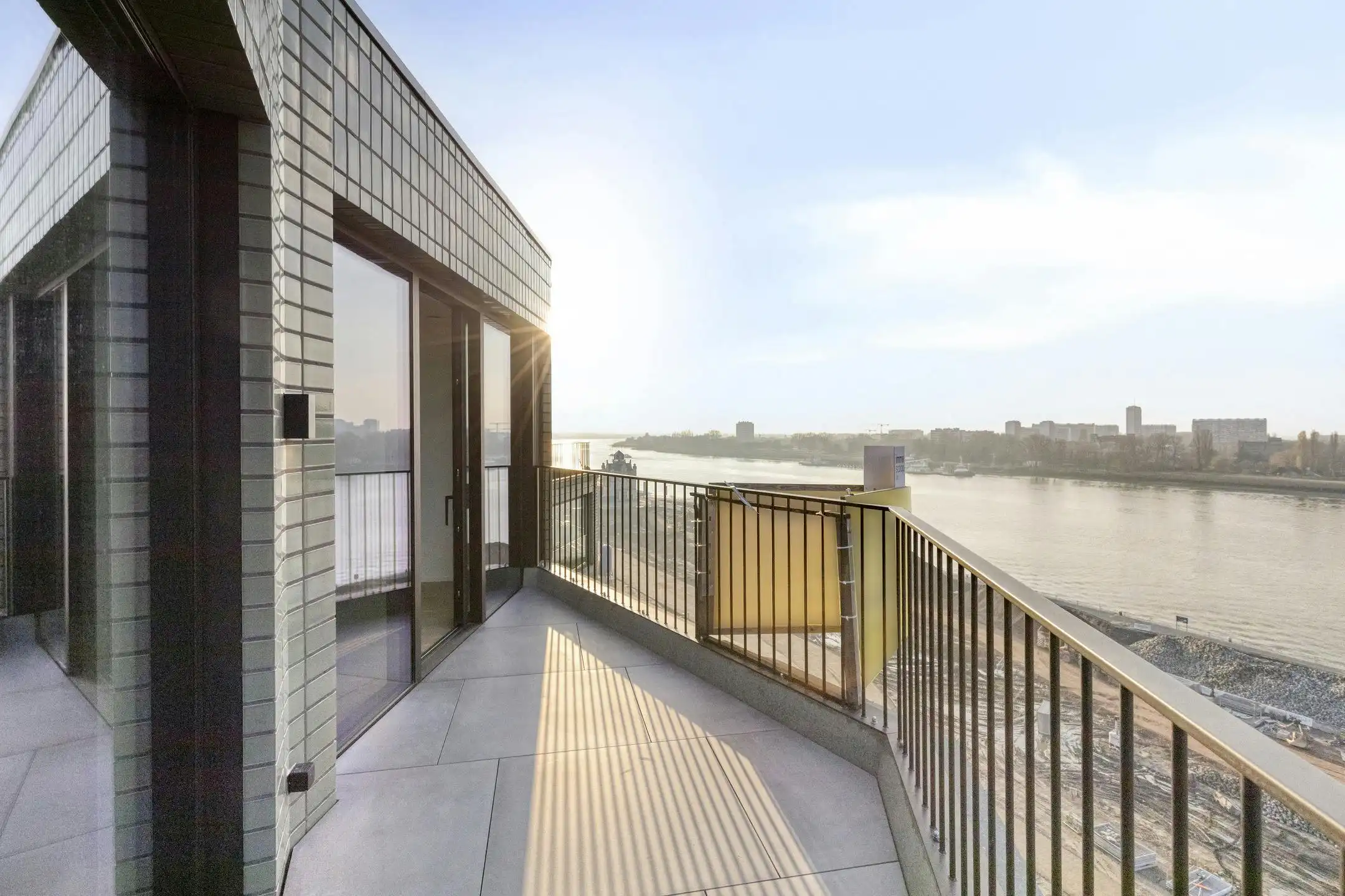 Duplexpenthouse met frontaal Schelde zicht te koop in Antwerpen foto 12