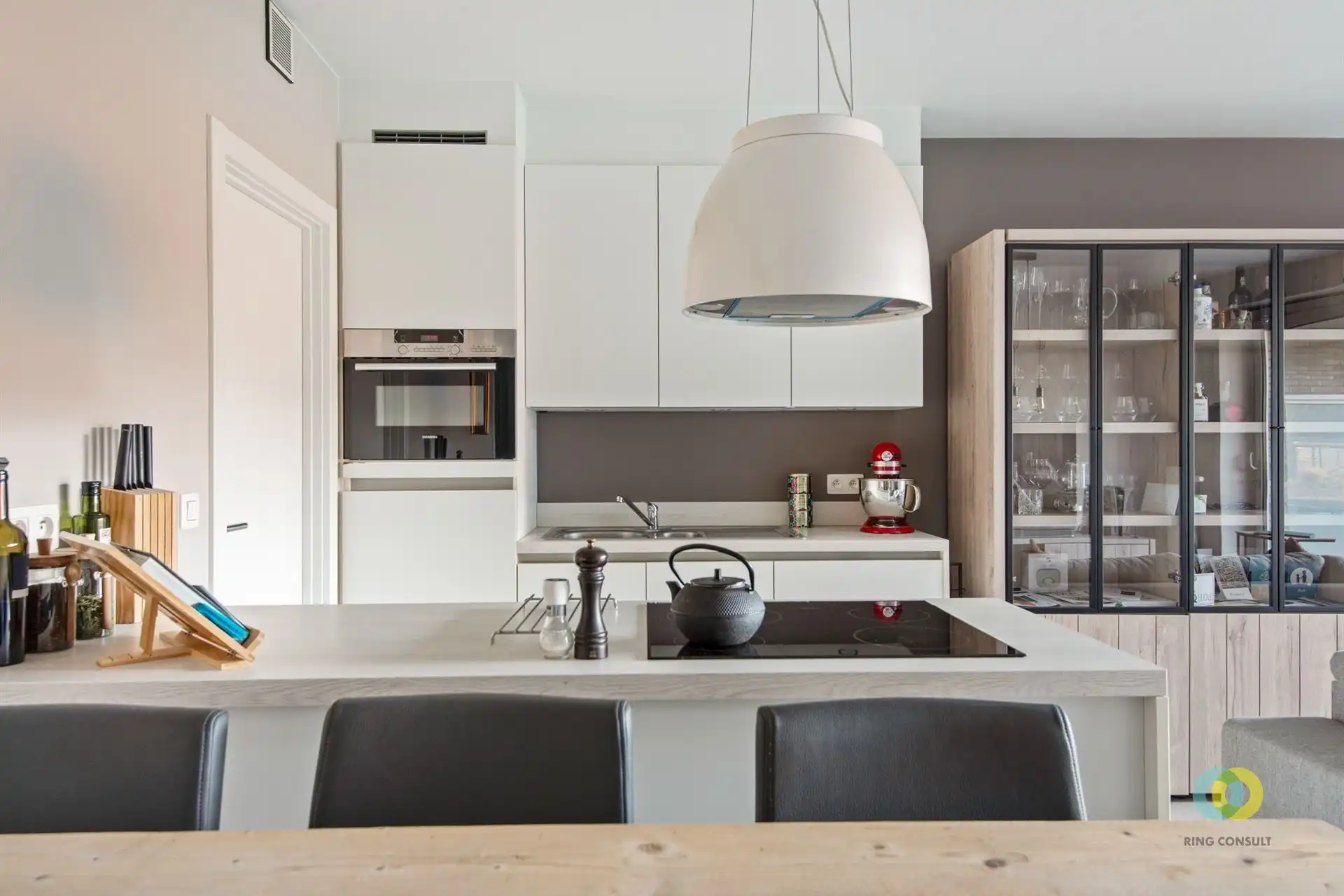 Appartement met terras en staanplaats foto 3