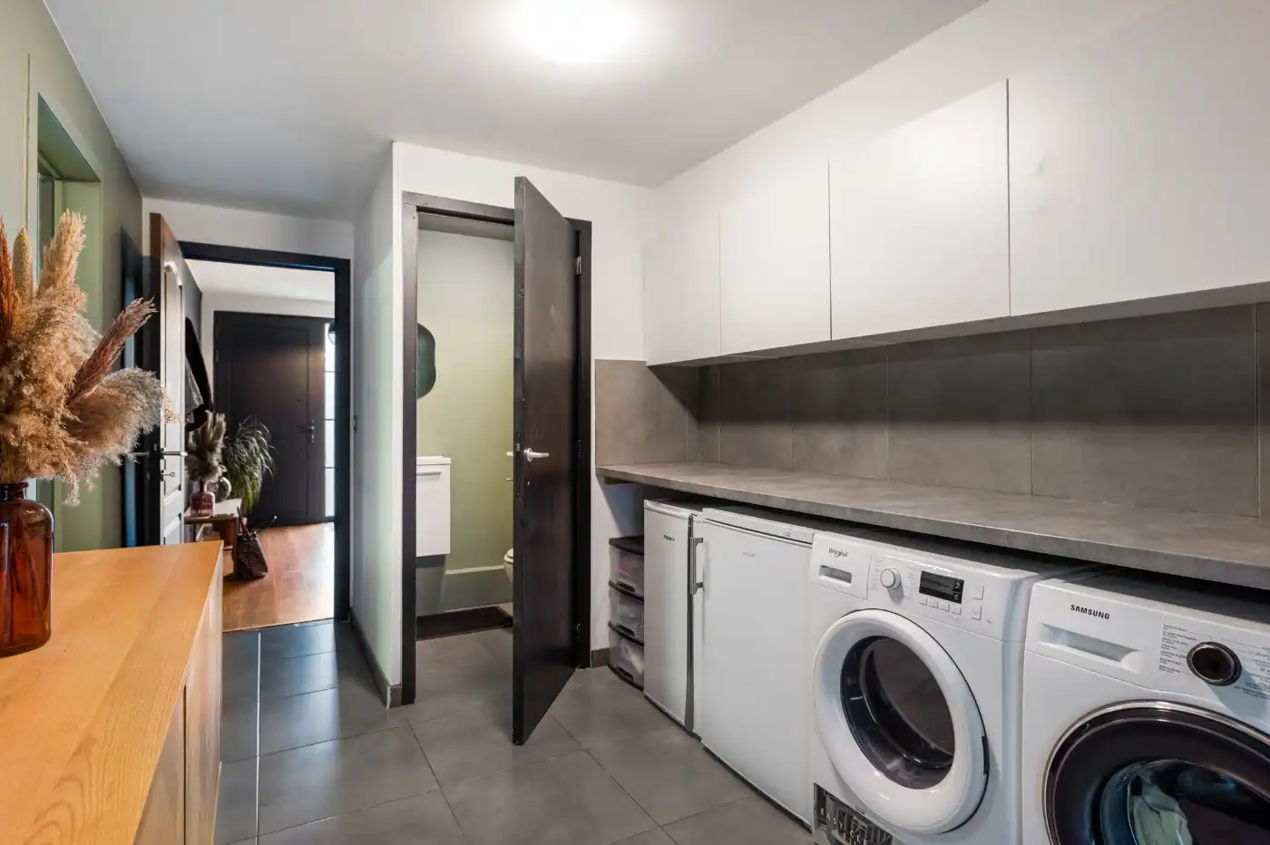 Instapklare bel-etage met 2 slpk, garage én gezellige tuin foto 18