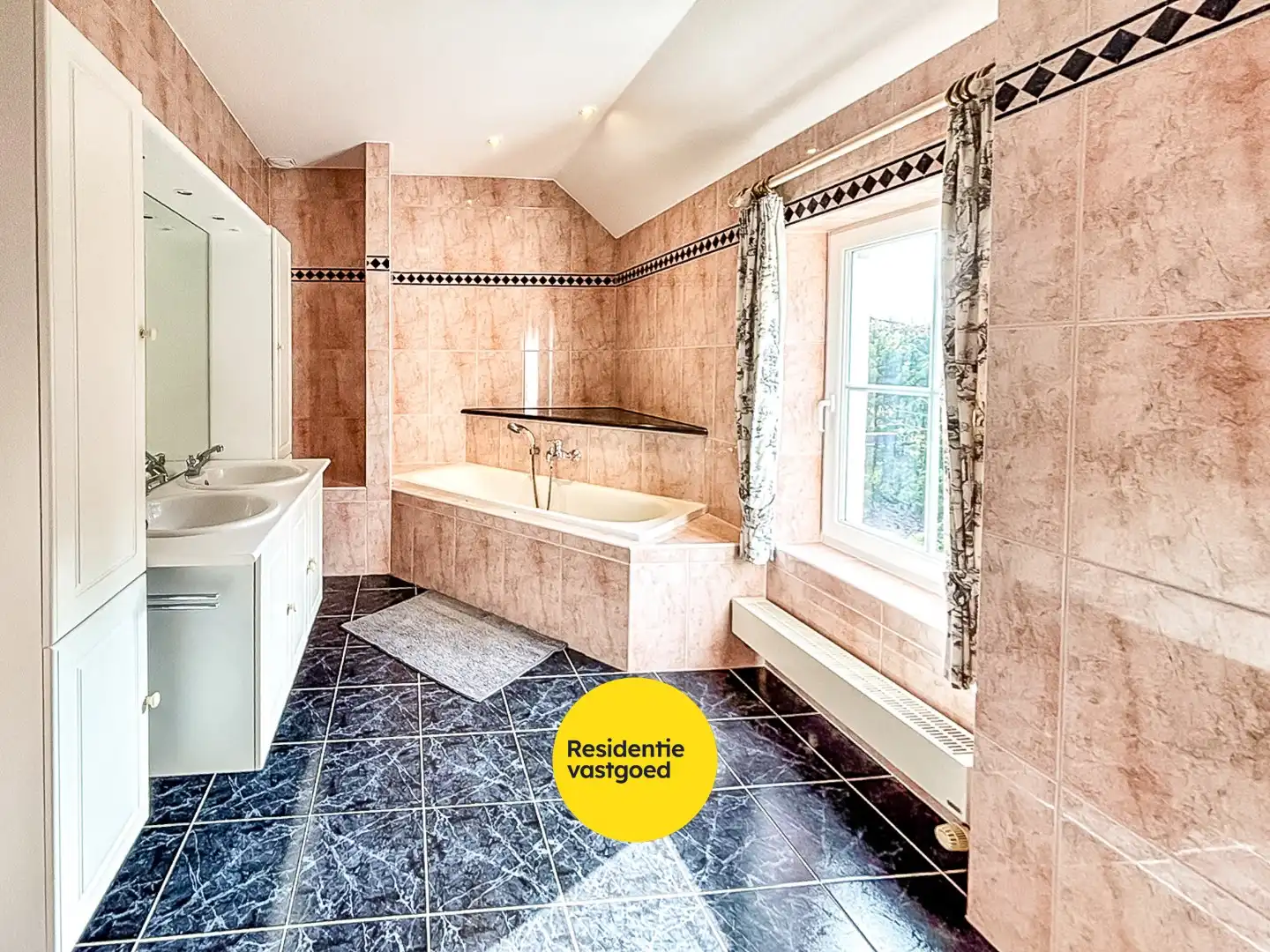 Rustieke Eigendom met Karakter te Tailles! foto 13