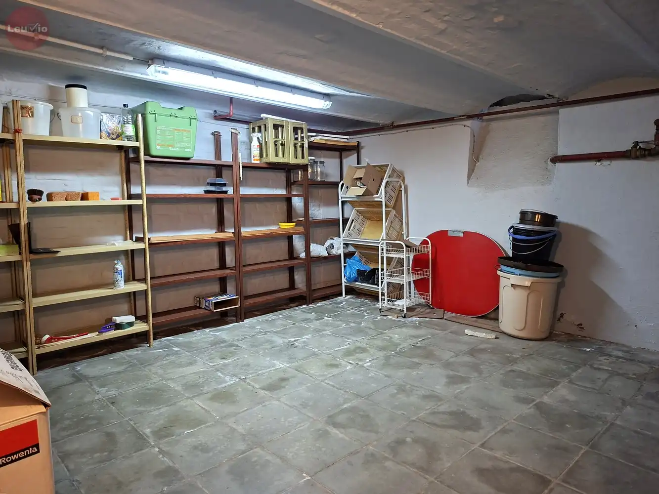 Goed gelegen woning // 2 slaapkamers + zolder om af te werken foto 34