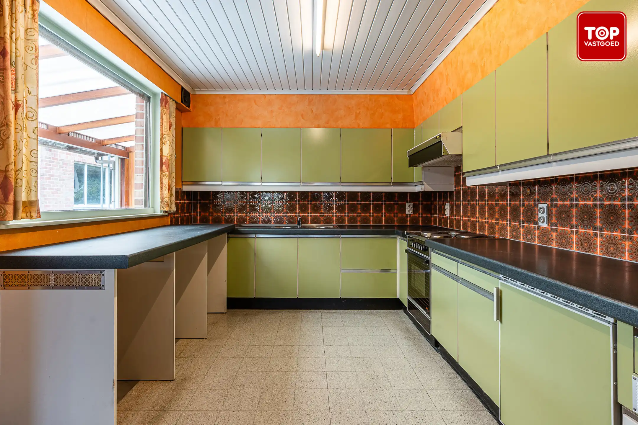 Halfopen bebouwing met 3 slaapkamers, zonnige tuin en garage  foto 10