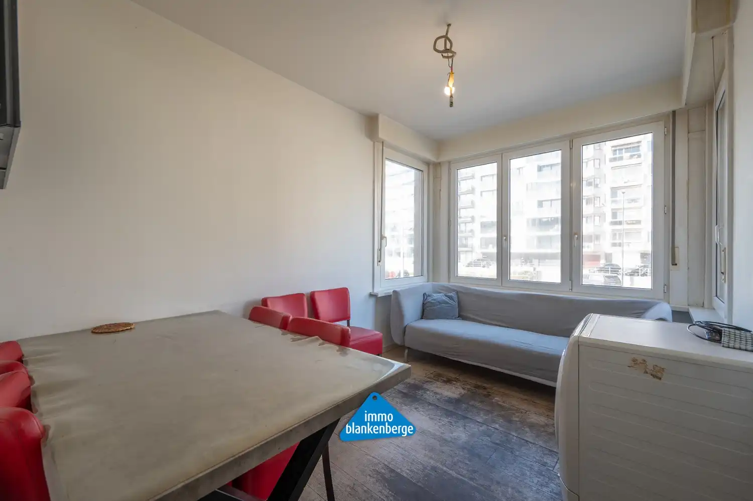 Zeer Ruim  Appartement met 3 Slaapkamers nabij de Zeedijk foto 3