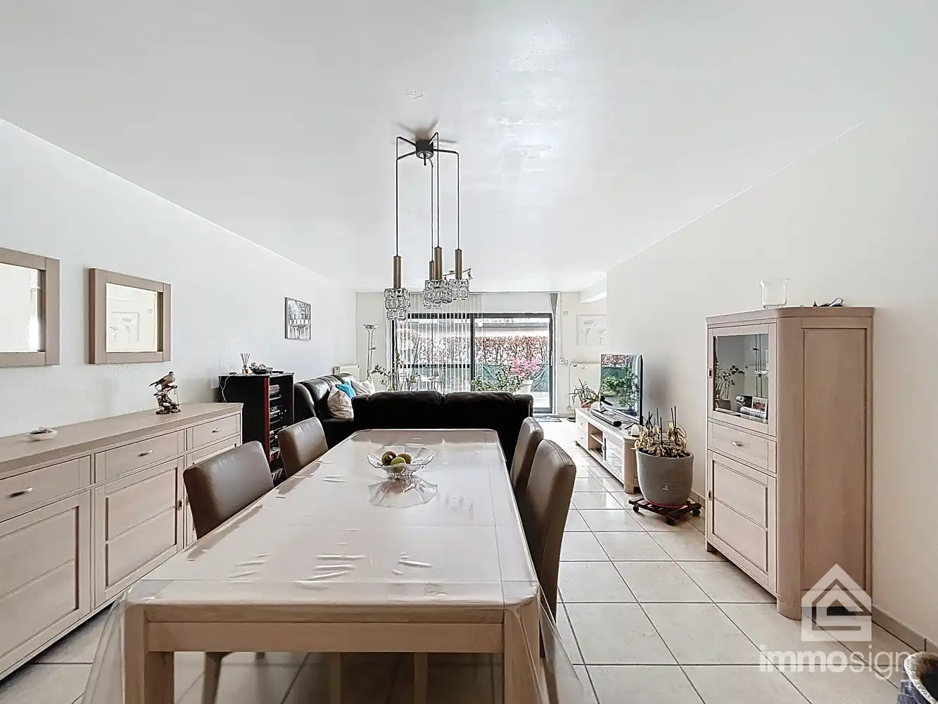 Mooi gelijkvloers appartement met 2 slaapkamers en ruim terras! foto 3