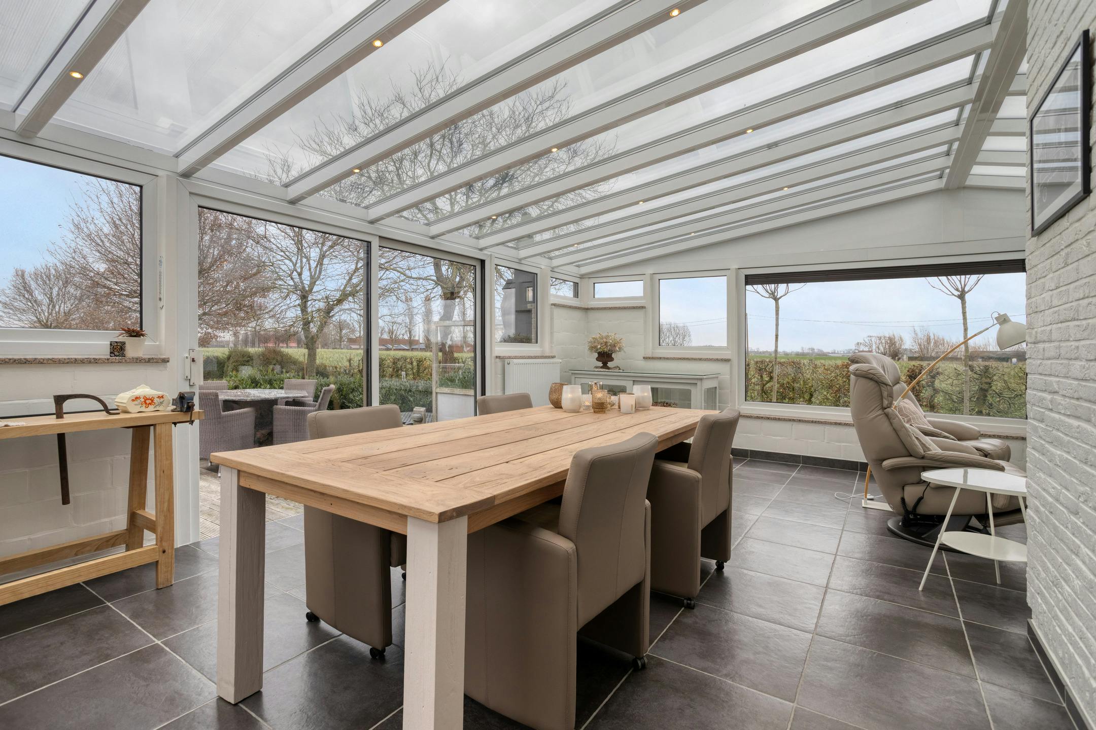 Landelijke woning met 4 slaapkamers op 2.772m² te Beauvoorde. foto 6