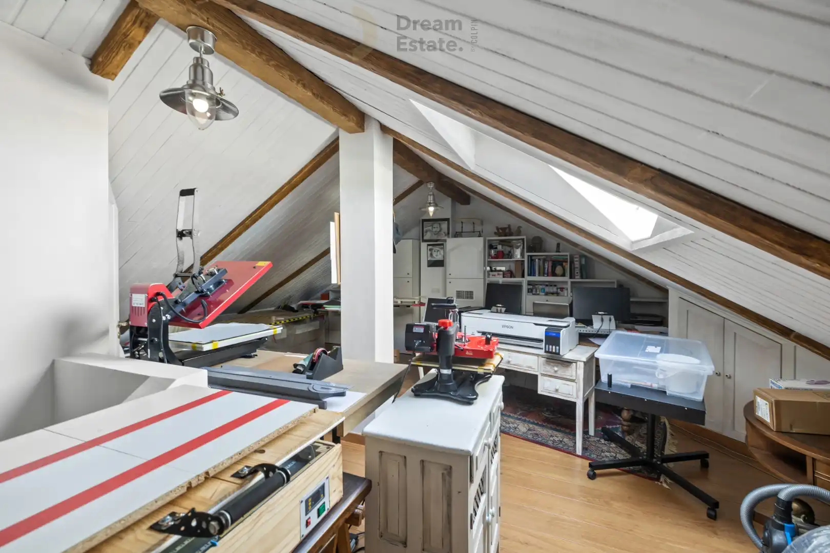 Op te frissen townhouse met veel privacy op een uitstekende locatie! foto 21