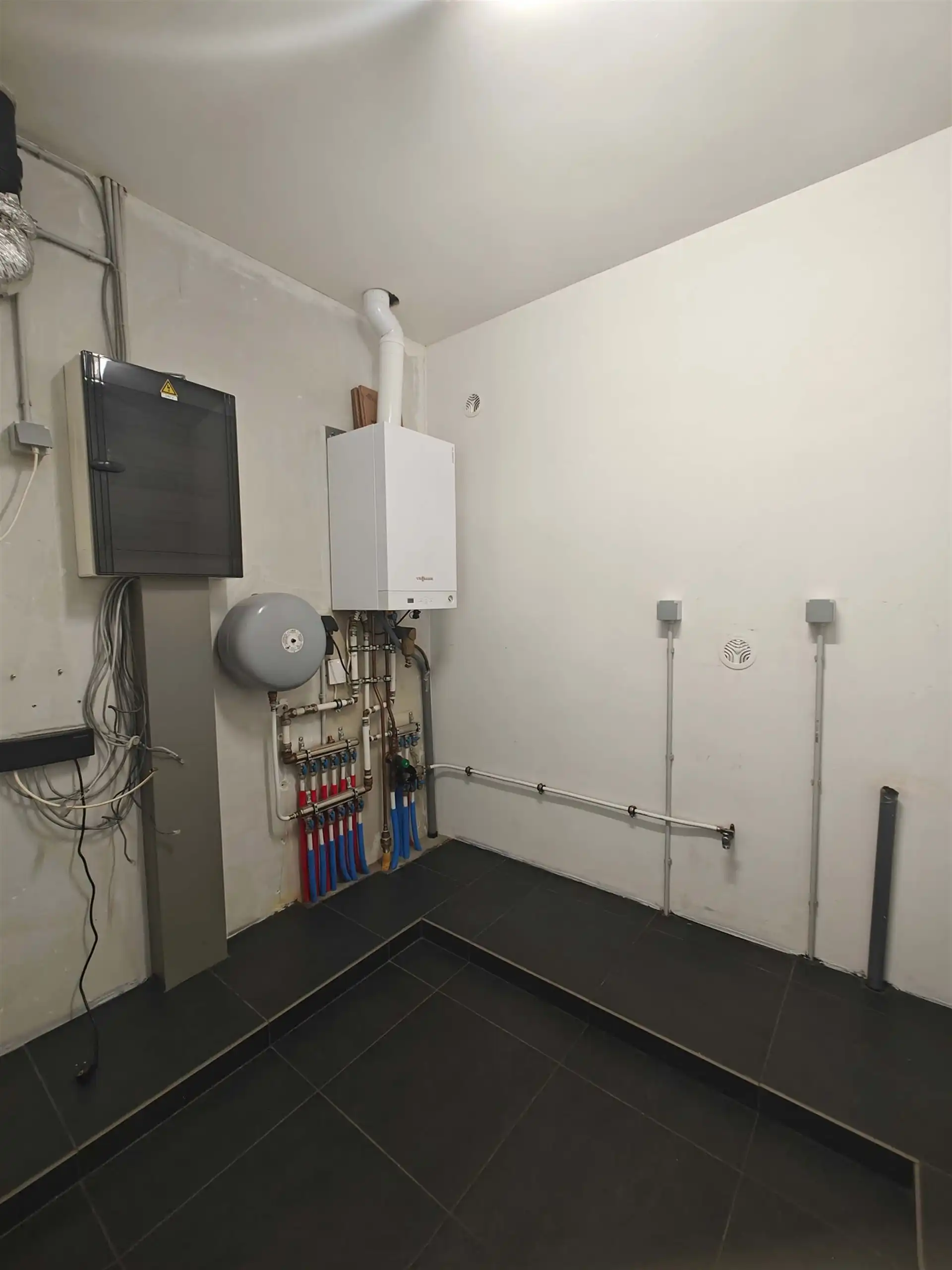 Gerenoveerd appartement met 3 slaapkamers  foto 8