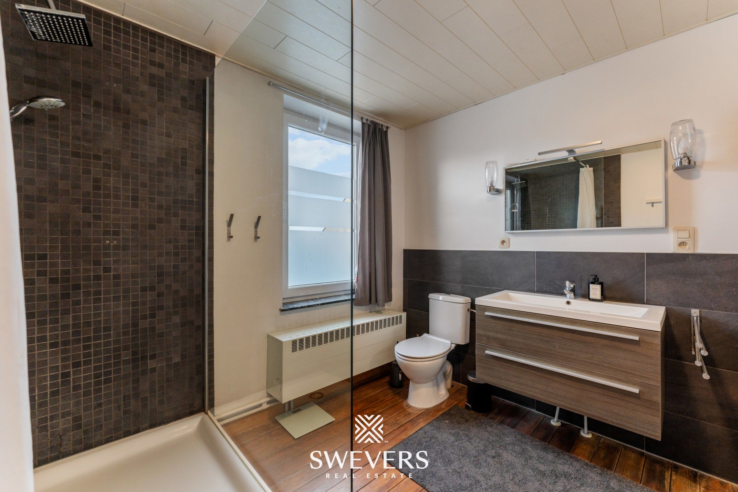 Karaktervolle woning met moderne afwerking en uitstekende ligging foto 15