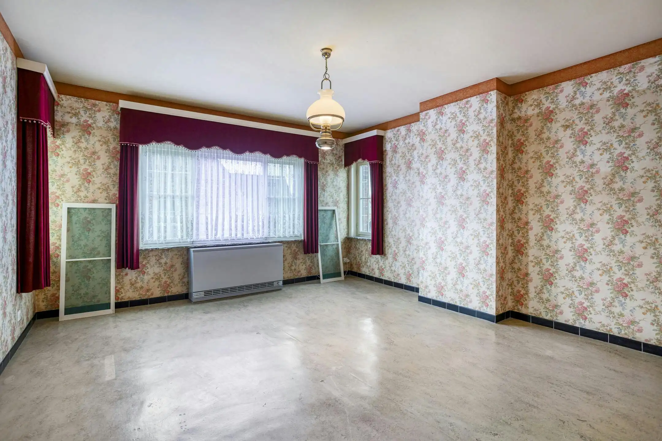 Te renoveren statige woning met royale tuin in Ardooie foto 18