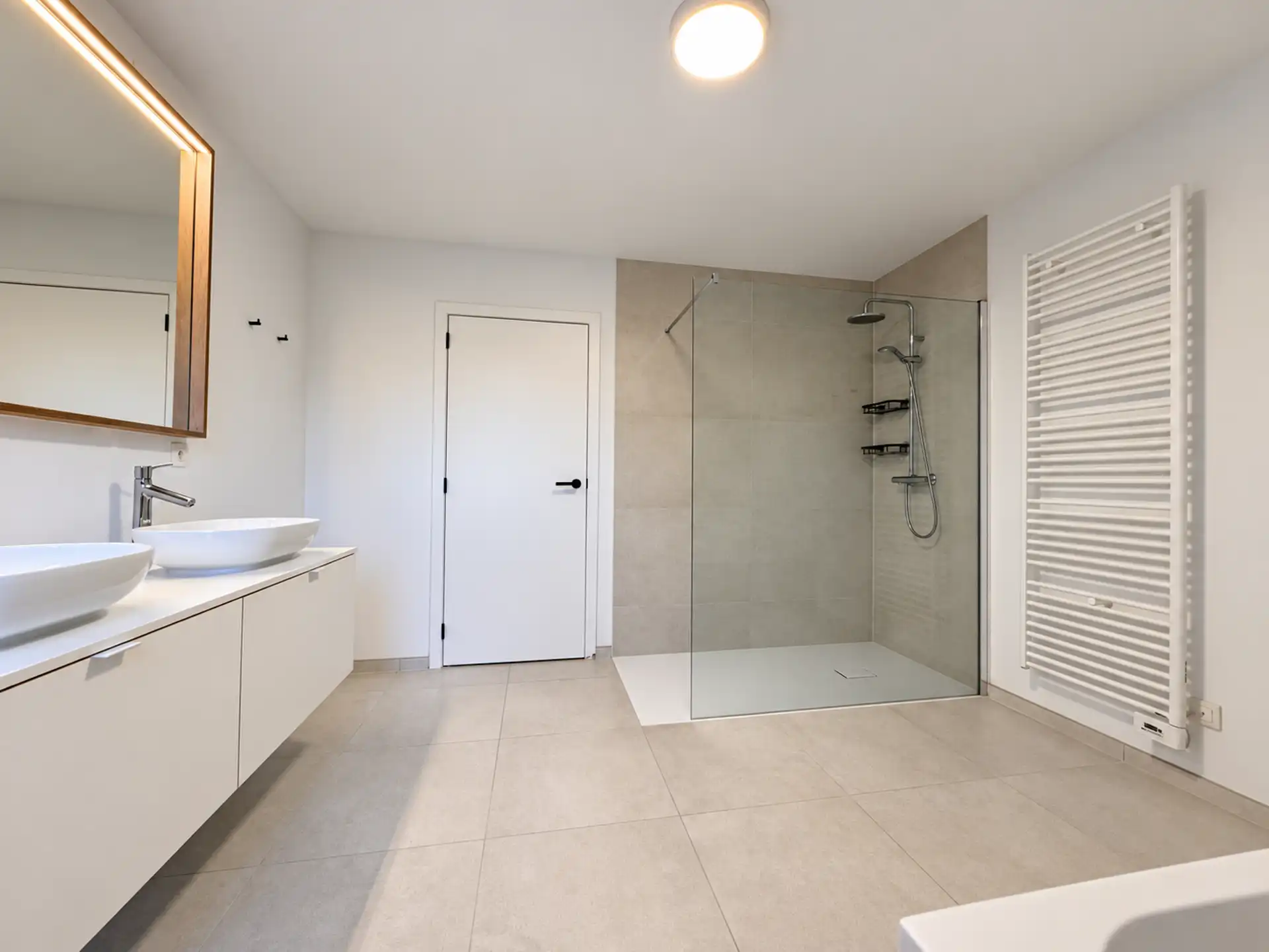 Moderne, energiezuinige woning met drie slaapkamers foto 8