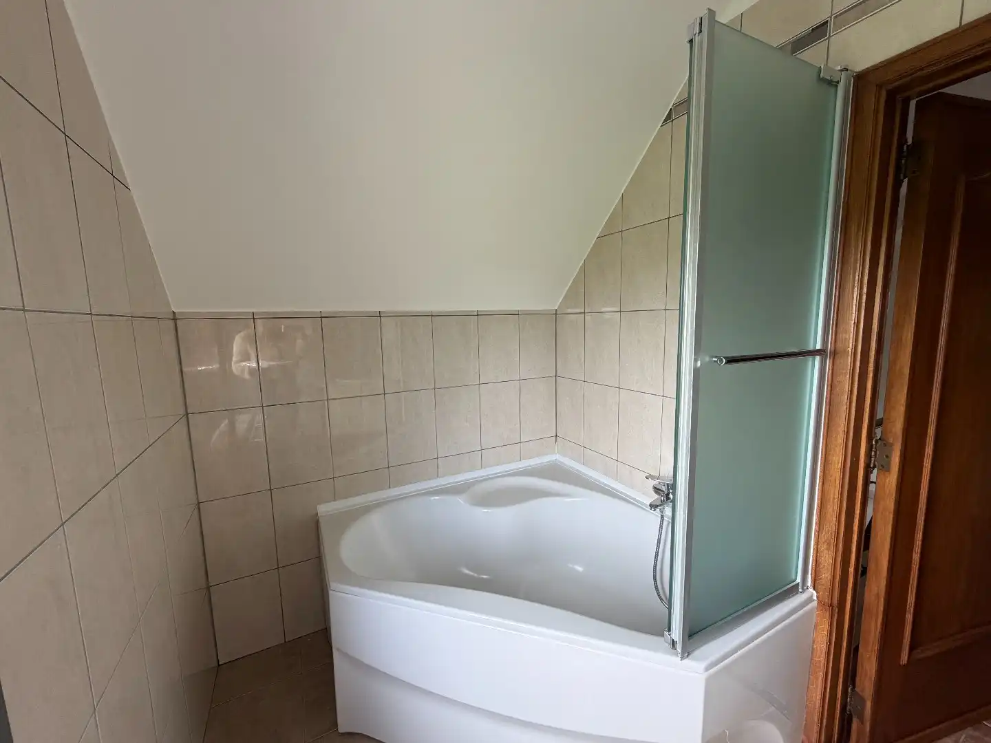 Villa met 3 slaapkamers op rustige ligging foto 11