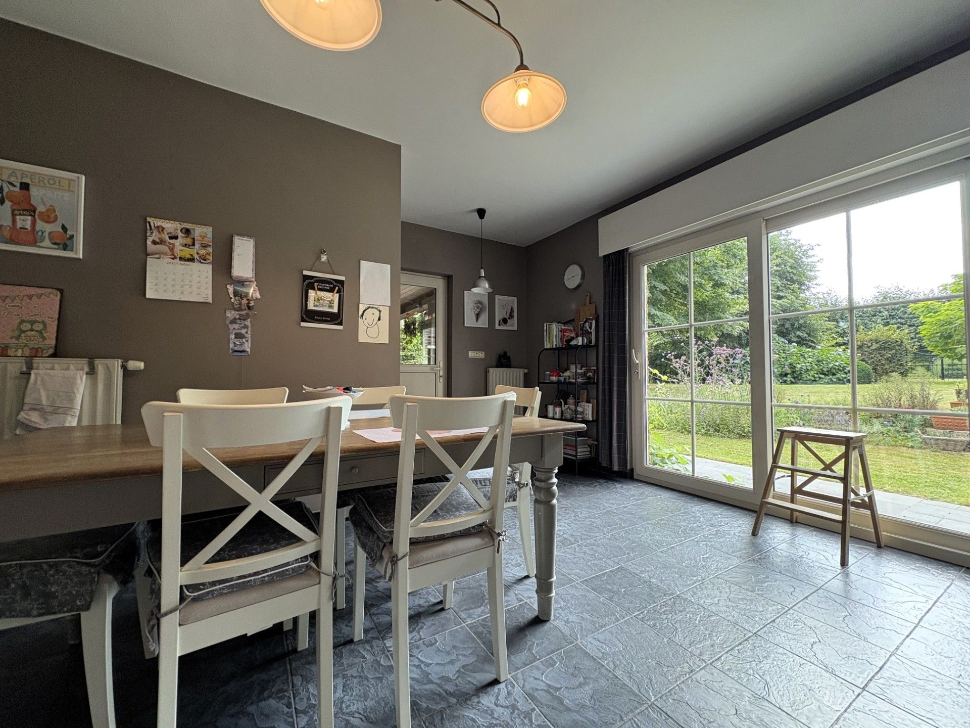 Rustig gelegen, alleenstaande woning met prachtige tuin foto 9