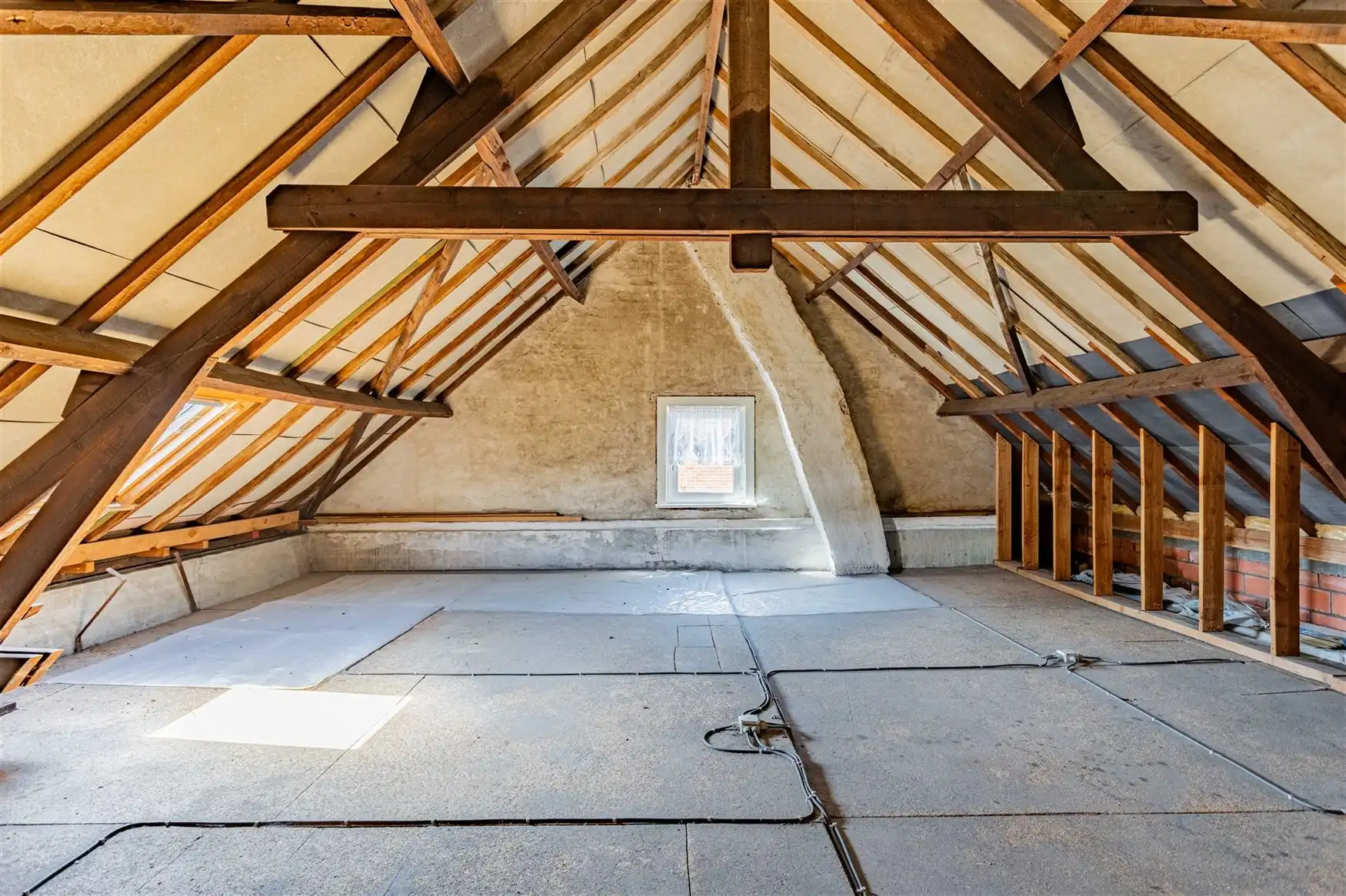 Herwaarderingsproject met twee dorpswoningen foto 11