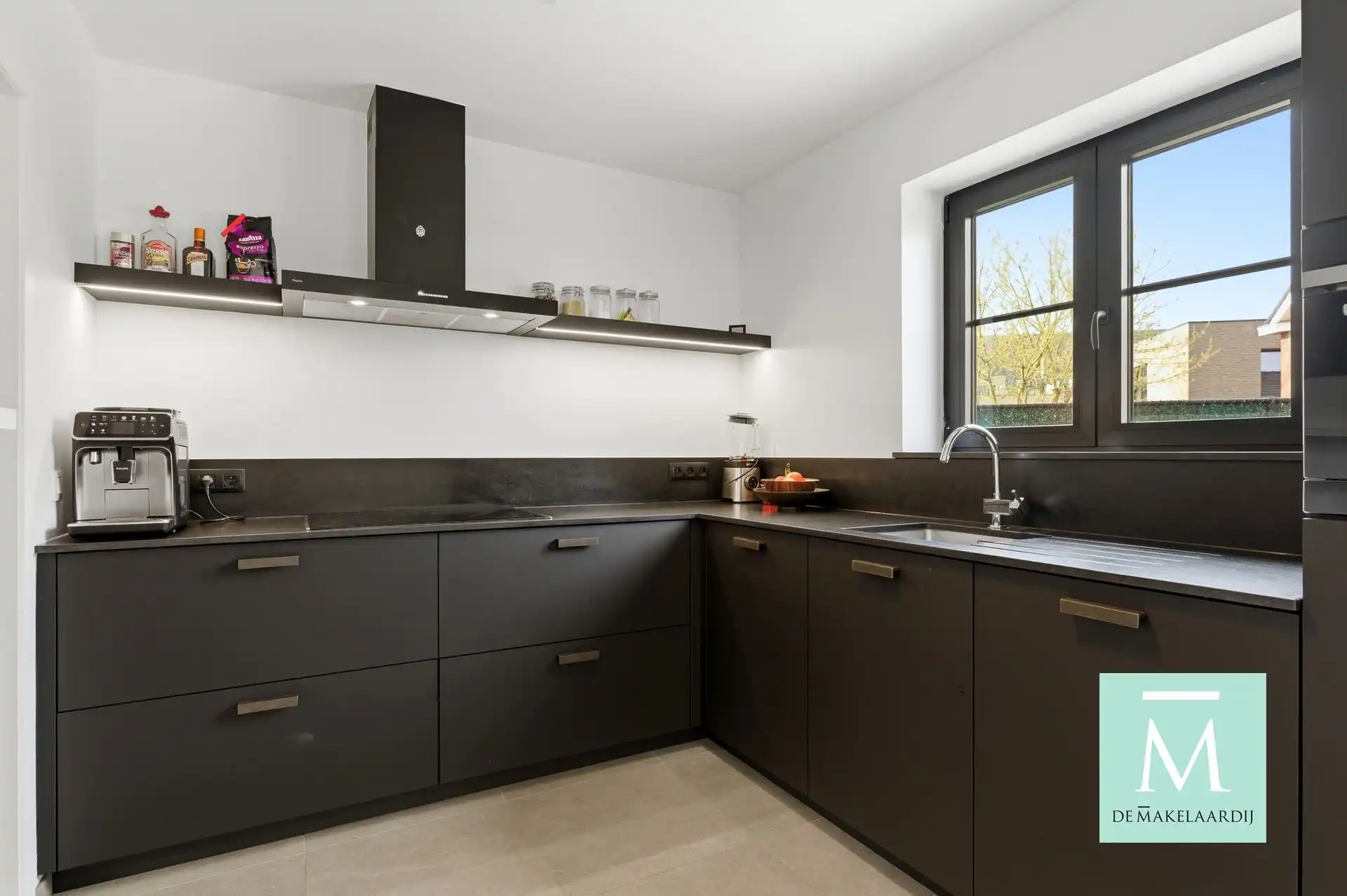 Recente woning met 3 ruime slaapkamers gelegen in het centrum van Rijmenam en vlakbij het Imelda ziekenhuis foto 8