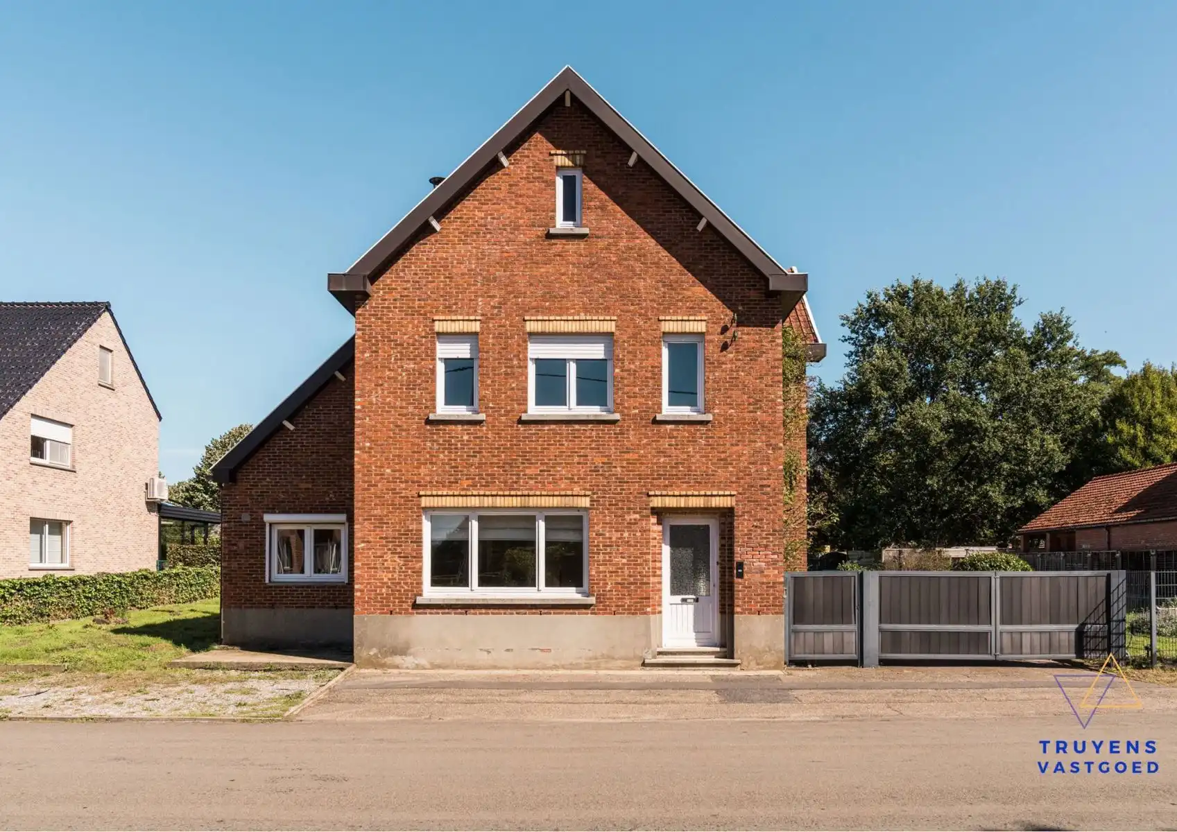 Gerenoveerde woning met 3 slaapkamers in een rustige buurt foto 29