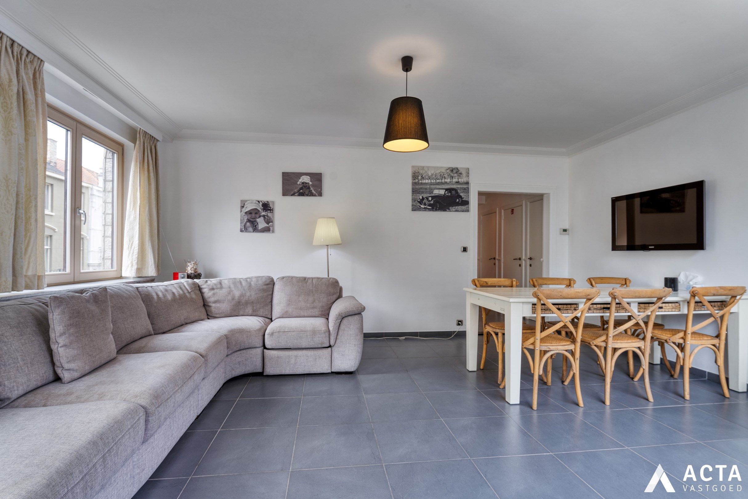 Gerenoveerd hoekappartement met twee slaapkamers nabij strand van Oostende foto 4