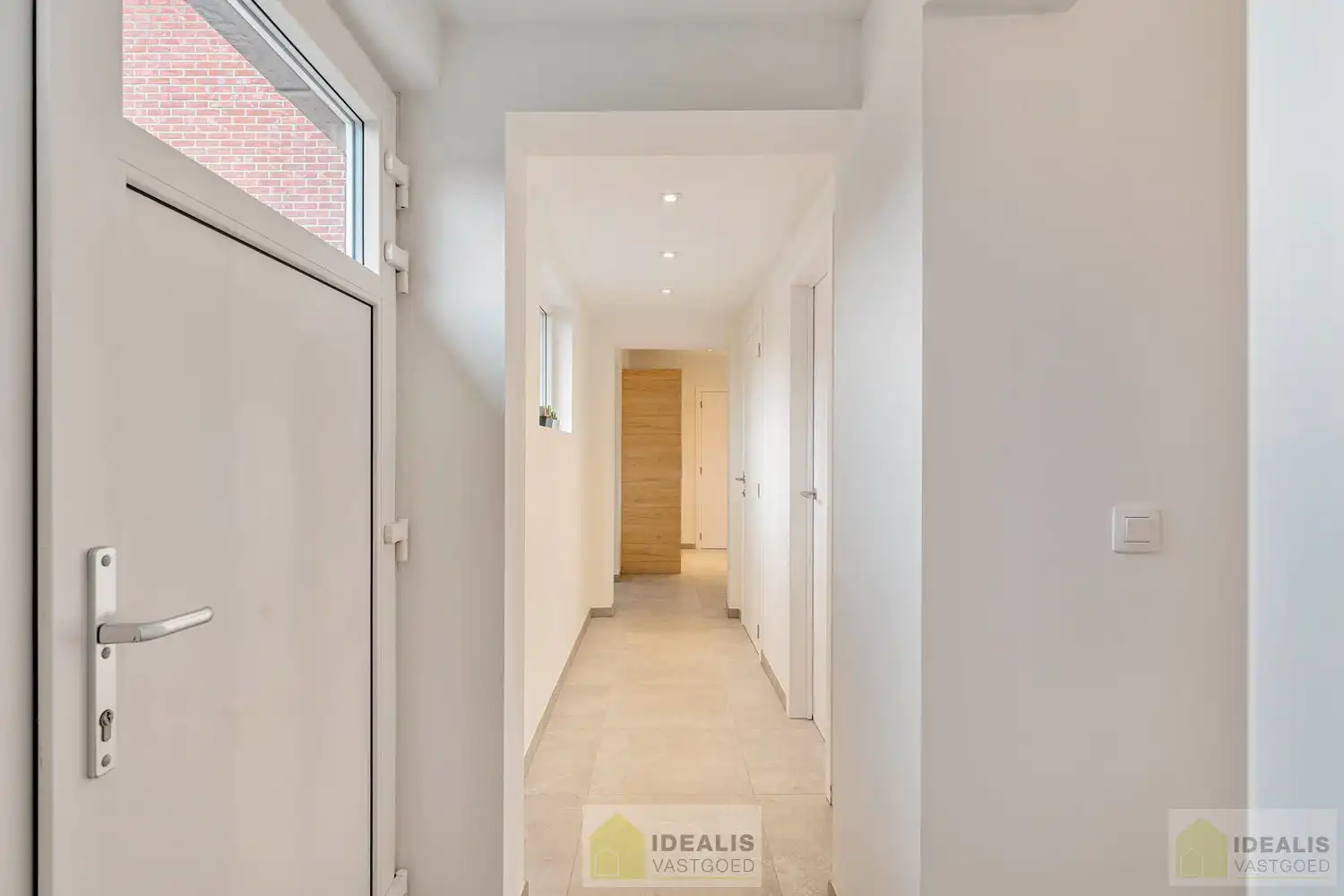 IDEALIS VASTGOED – Schitterend volledig vernieuwde woning met een heerlijke open leefruimte, luxe keuken, 3 ruime slaapkamers, twee badkamers én een ruime wasplaats! Dit heerlijke huis bevindt zich op een perceel van maar liefst 7a 94ca vlak bij het centrum van Eksel - EEN MUST VISIT! - foto 19