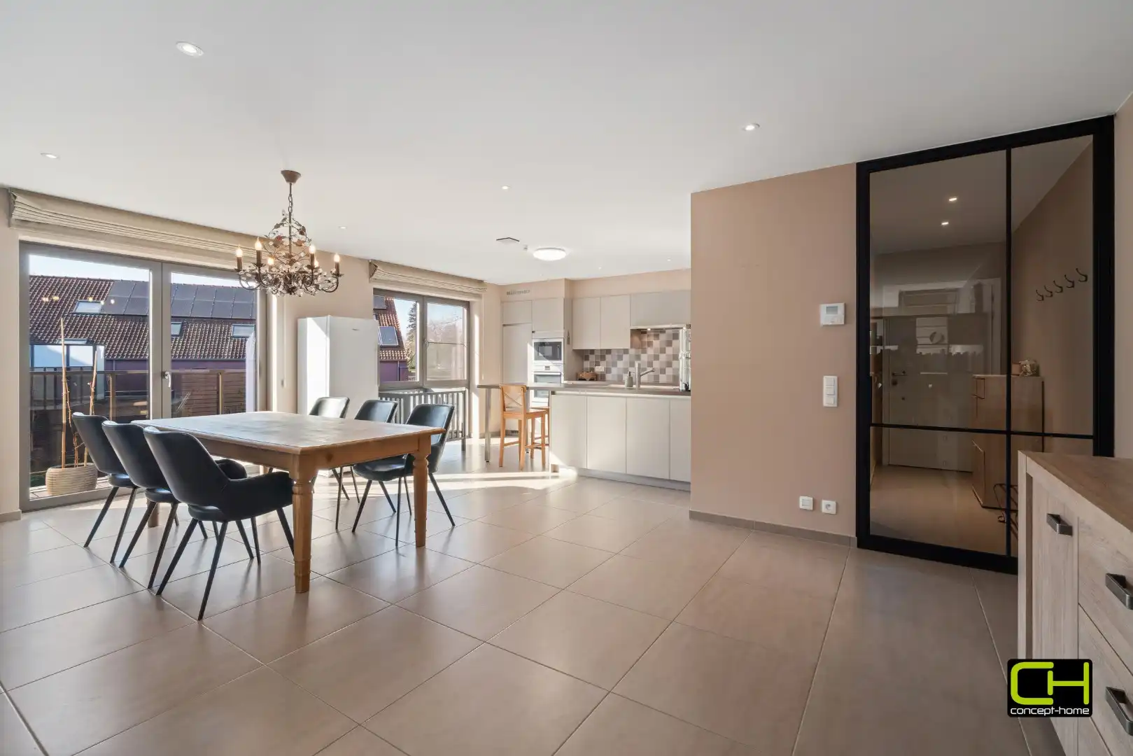 Ruim appartement met twee slaapkamers te koop in Lovendegem foto {{pictureIndex}}