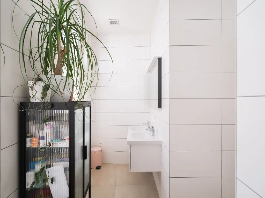 Centrum Gent - Instapklare burgerwoning met 4 slaapkamers, 2 badkamers, stadstuin en inpandig terras op een bijzonder centrale ligging. foto 14