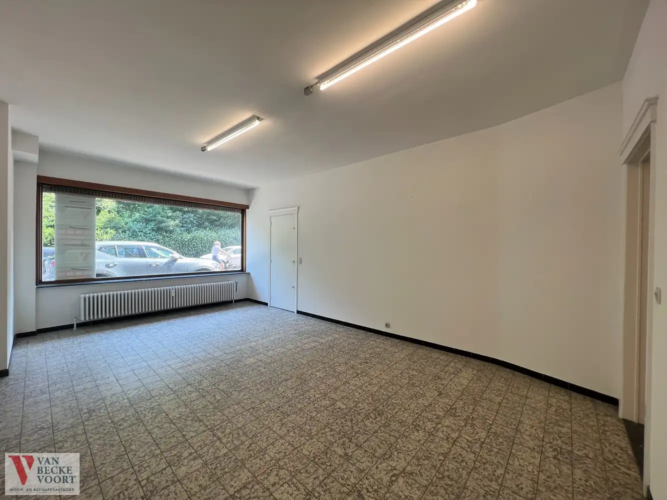 Handelsgelijkvloers 110m² foto 5