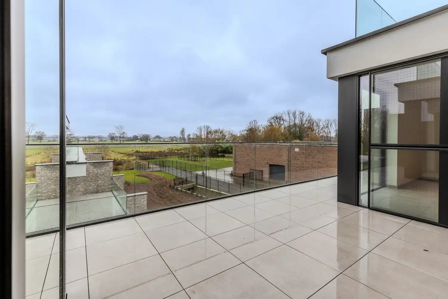 Instapklaar nieuwbouwappartement te huur in Opgrimbie (Maasmechelen) foto 18