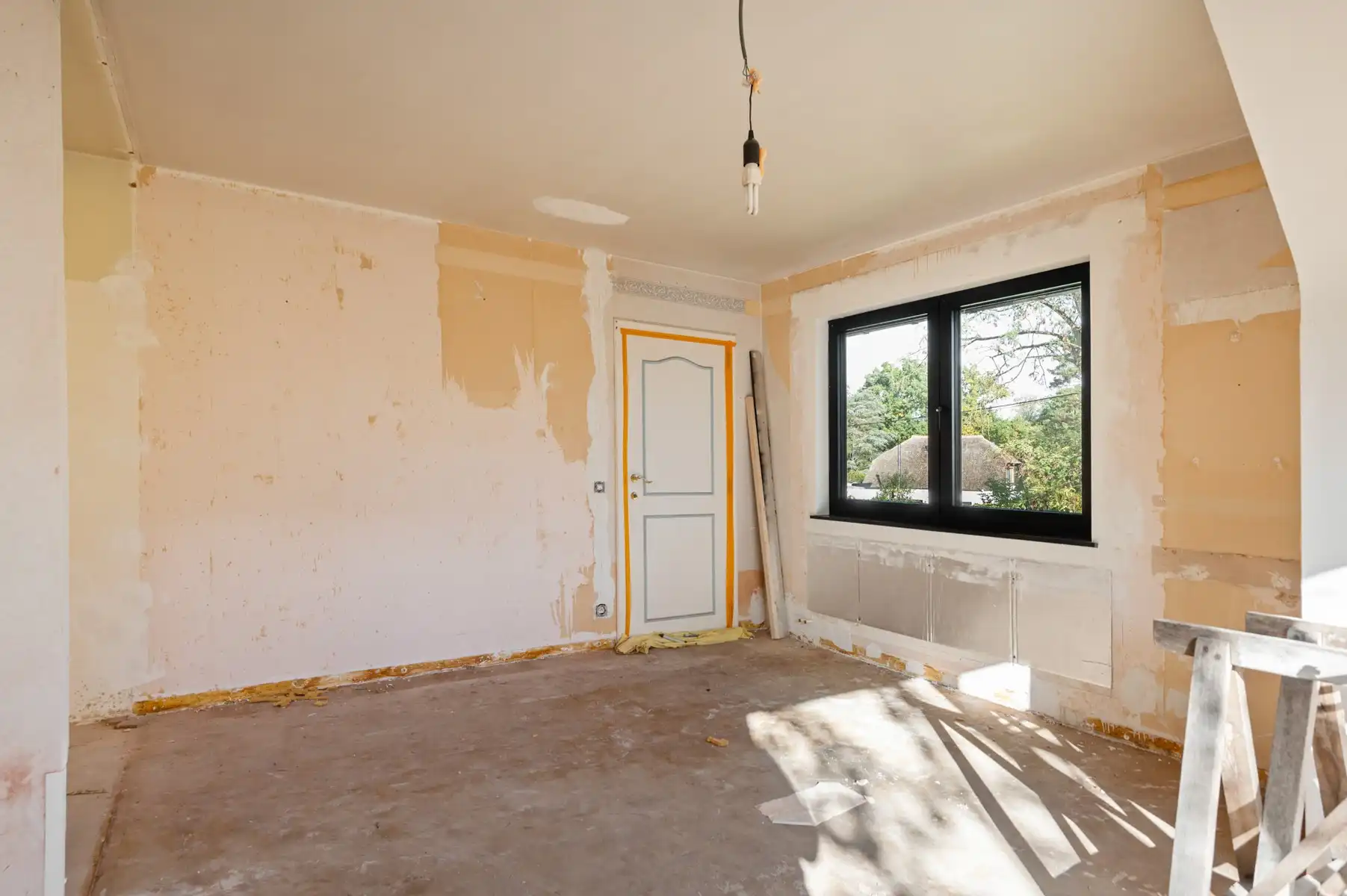 Veelzijdige villa met garage/magazijn van ca. 101 m foto 29