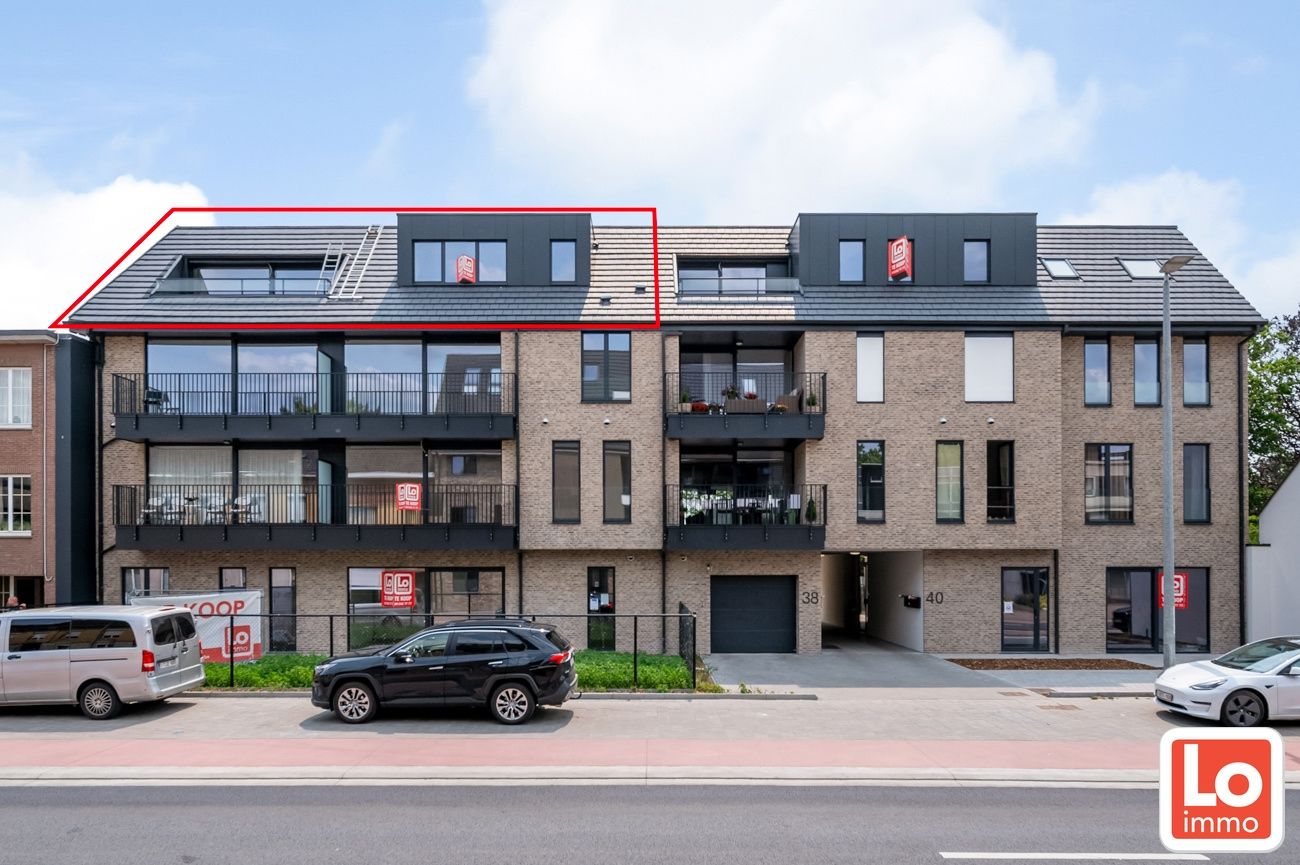Prachtig ruim appartement (+/-110m²) met 2 slpk en ruim terras foto {{pictureIndex}}