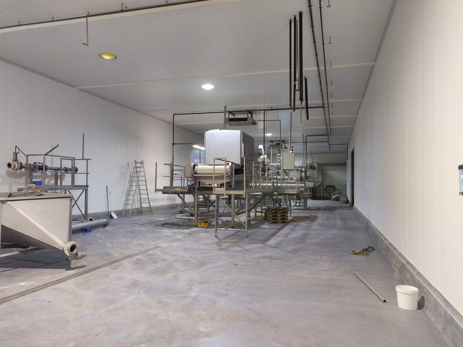 Bedrijfsgebouw op uitstekende locatie foto 10