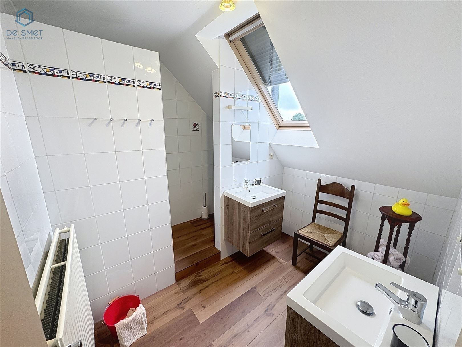 Luxe afgewerkte woning met 5 slaapkamers, lift en prachtig zicht op de jachthaven van Geraardsbergen foto 15