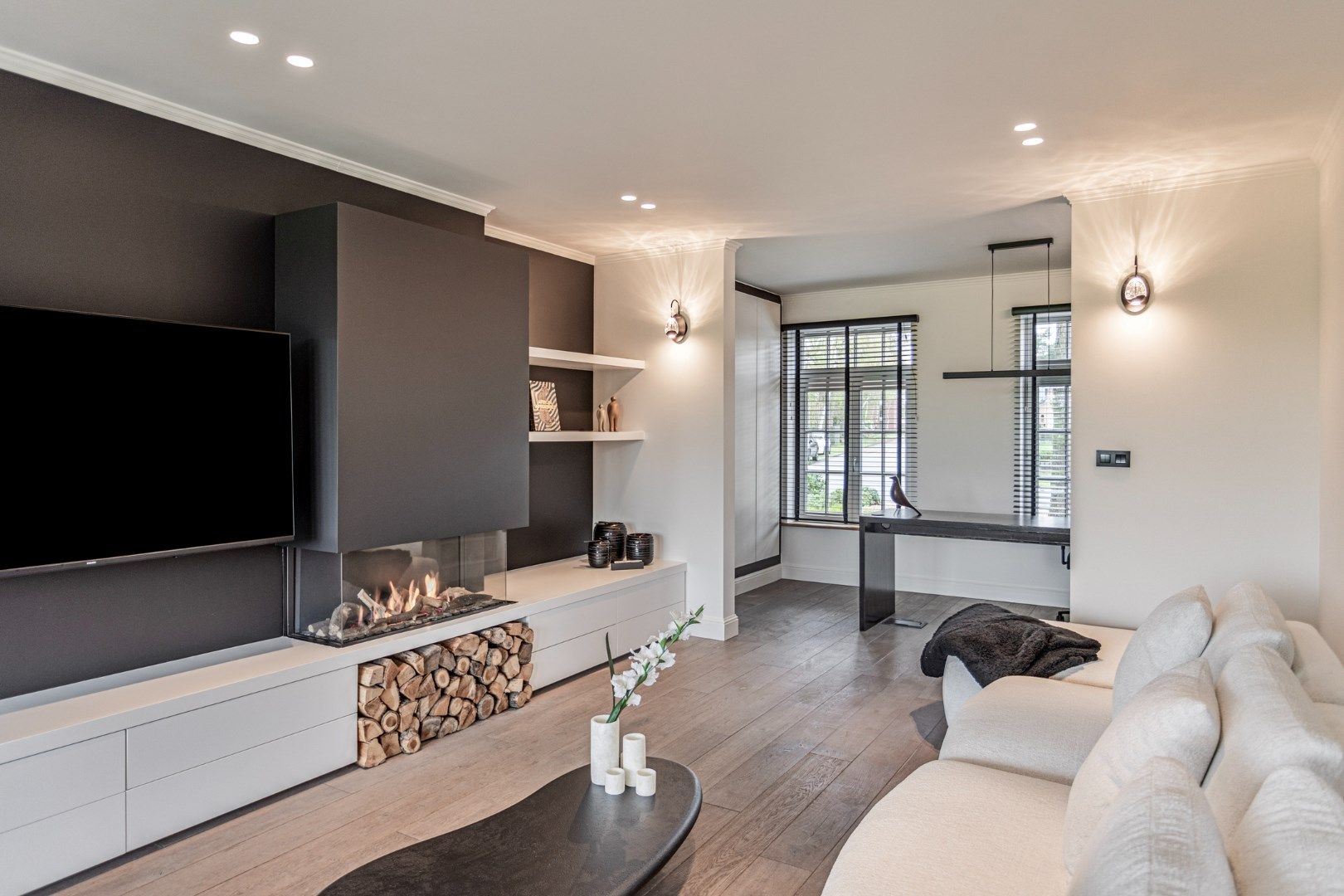 Ruim ingedeelde kwalitatieve villa op 12 are met adembenemd zicht op achterliggend groen. foto 8