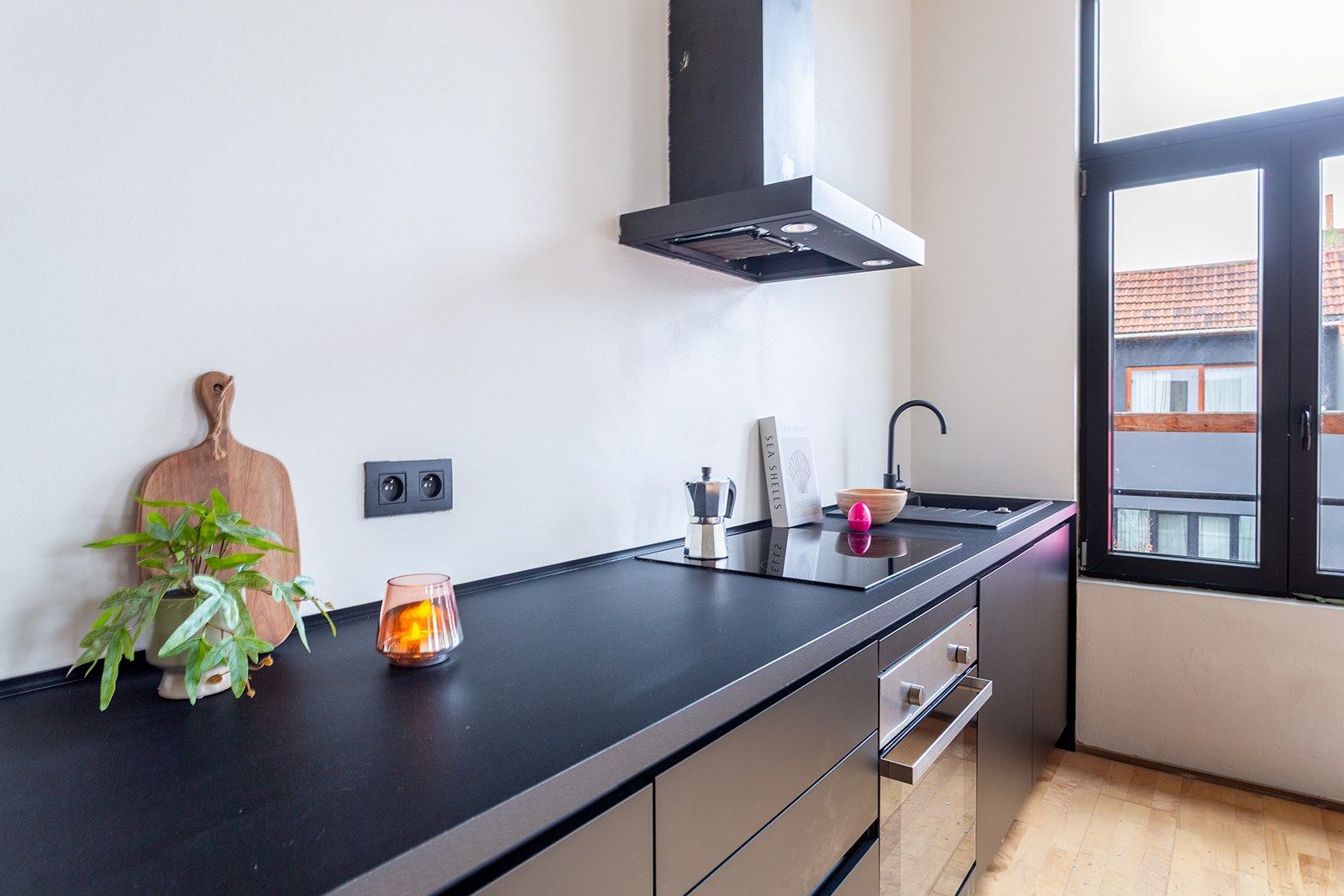 Instapklaar appartement op een zuchtje van Park Spoor Noord foto 9