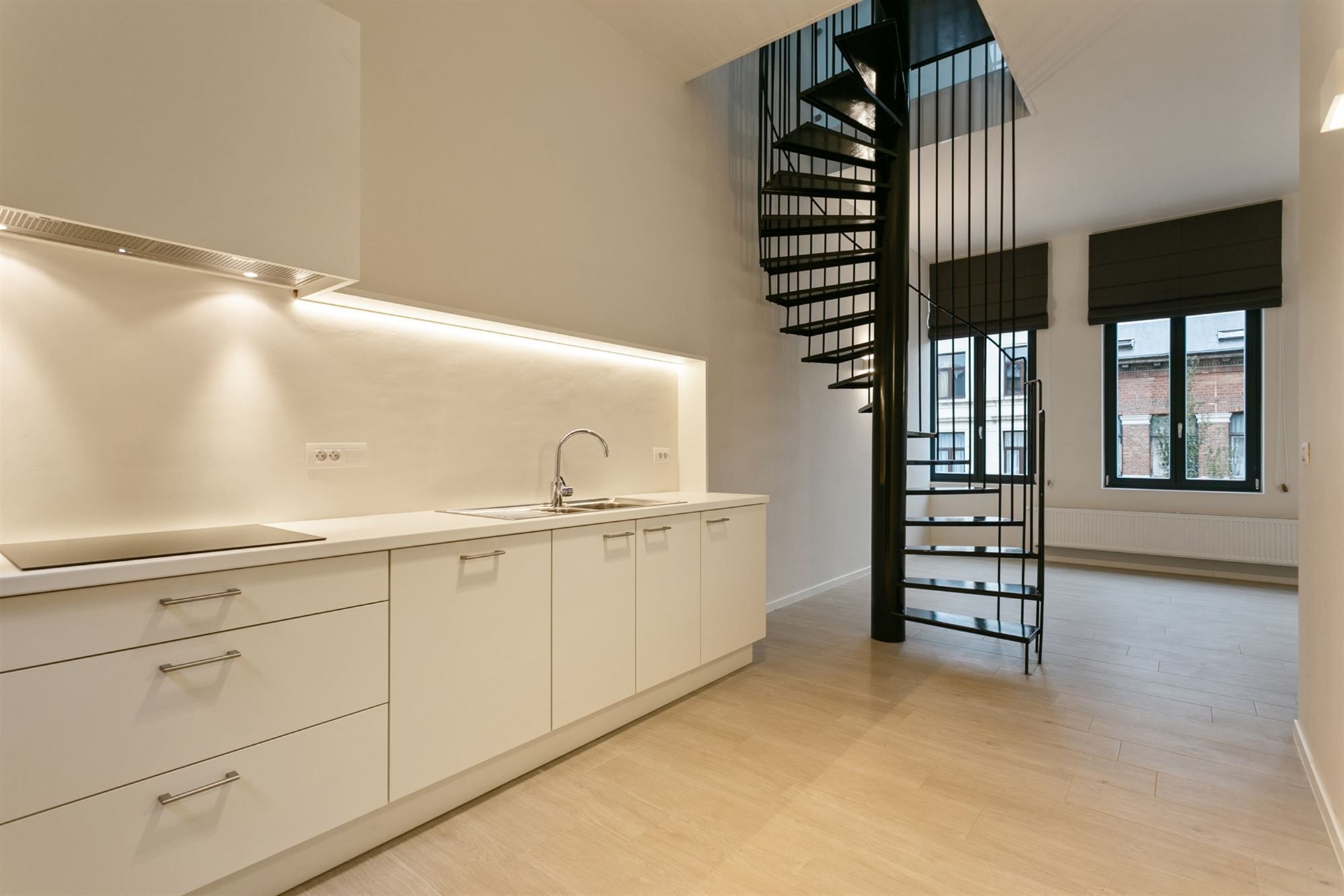 Recent duplex appartement met terras foto {{pictureIndex}}