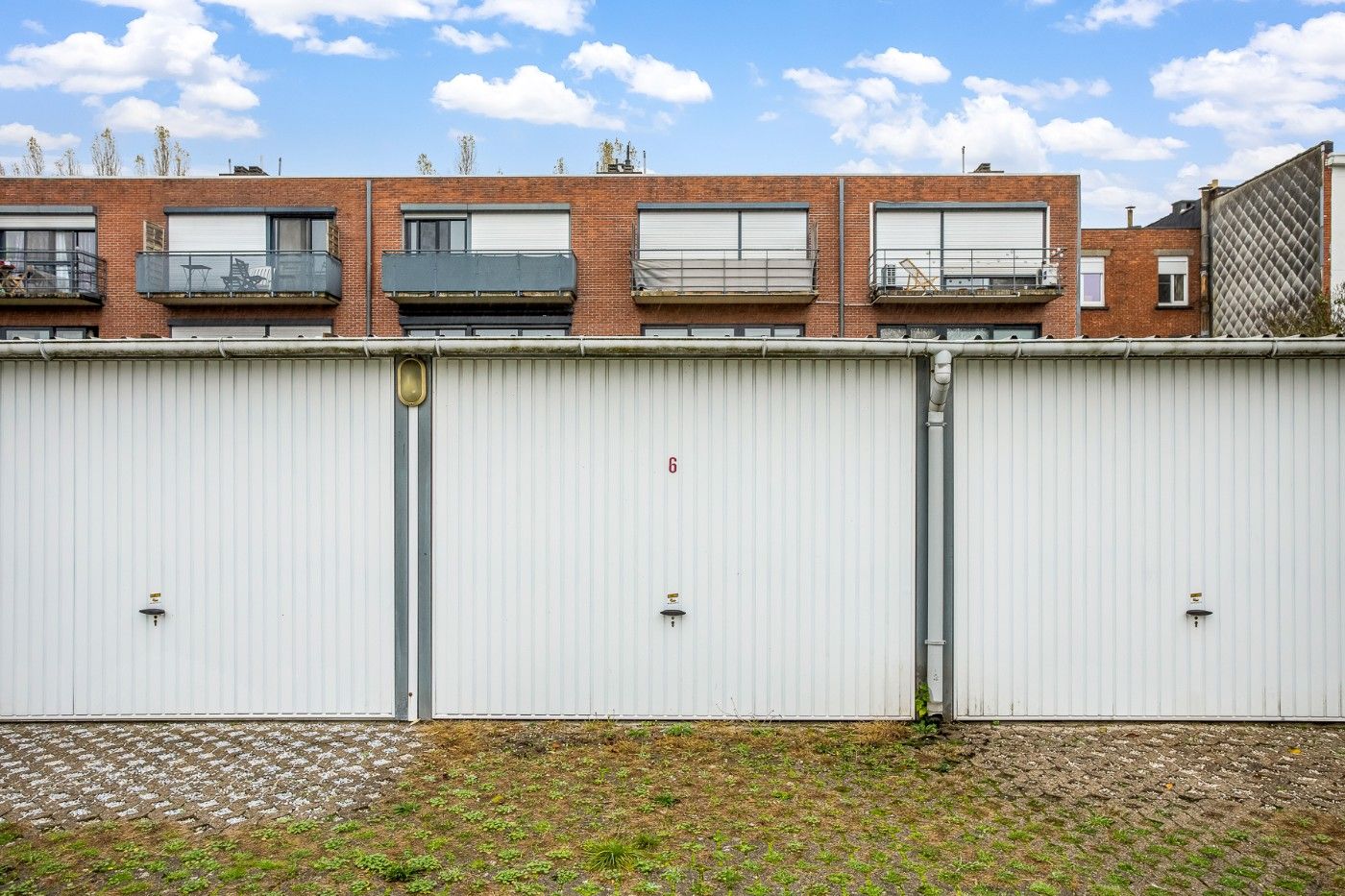 Netjes onderhouden, instapklaar appt. op 1e verd. met 2 slpk., balkon en garagebox foto 16