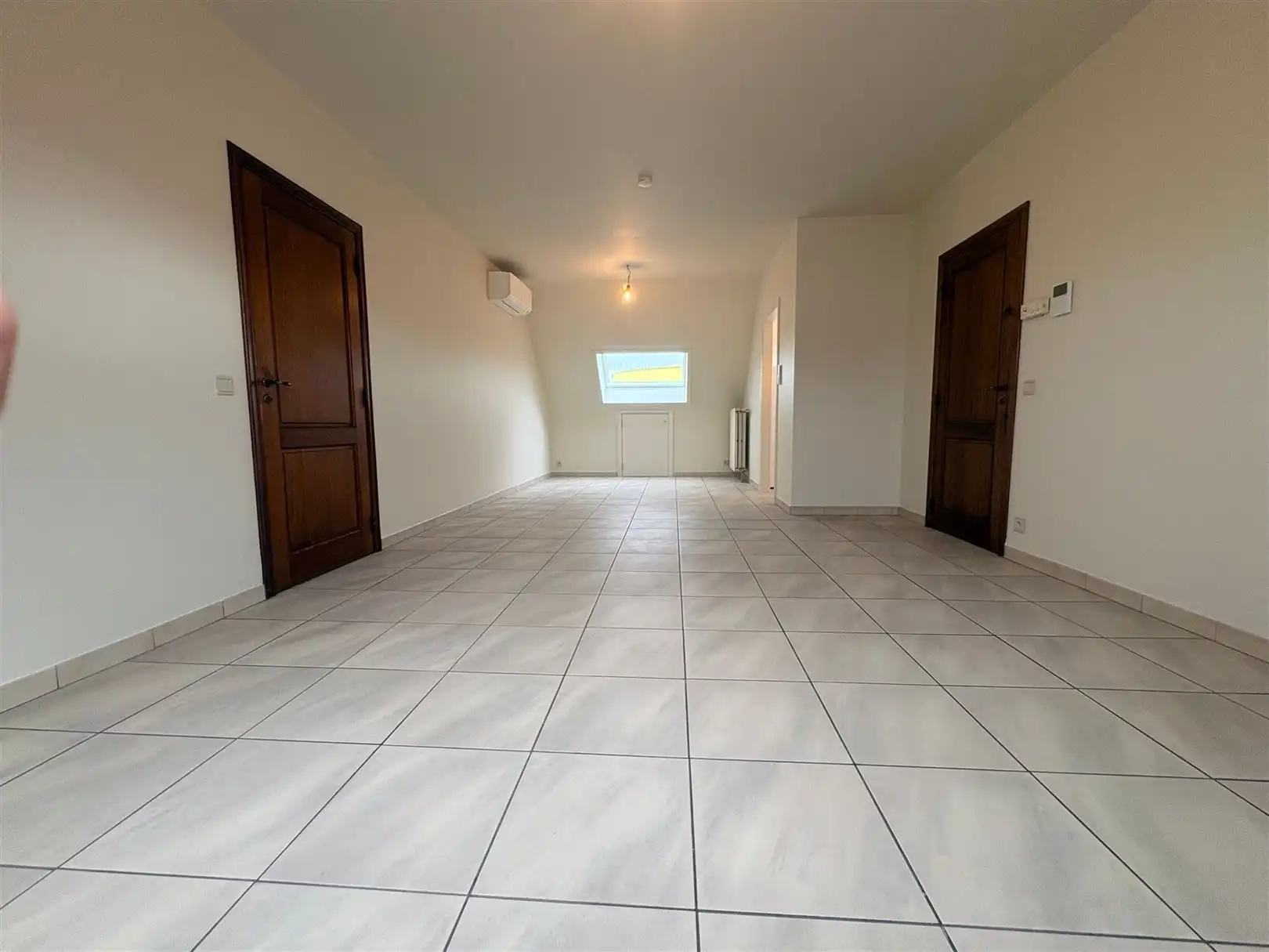 Instapklaar volledig gerenoveerd appartement met garage.  foto 9