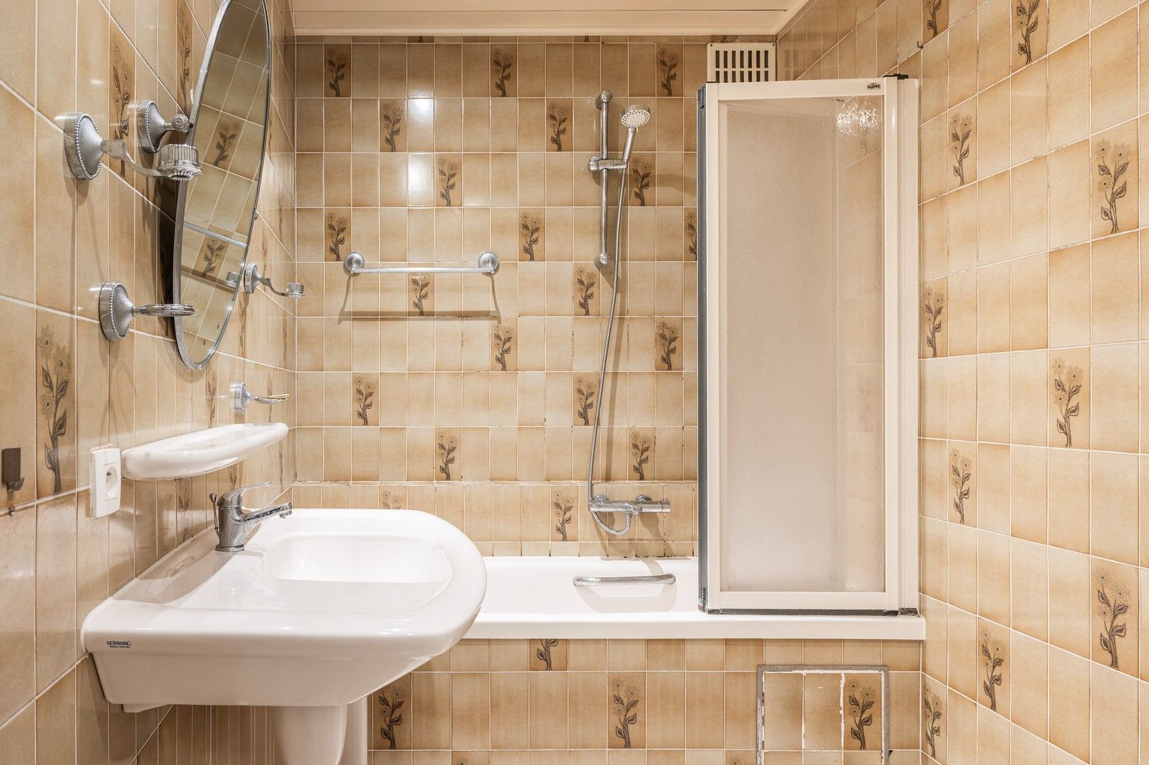 Op te frissen appartement op de eerste verdieping foto 10