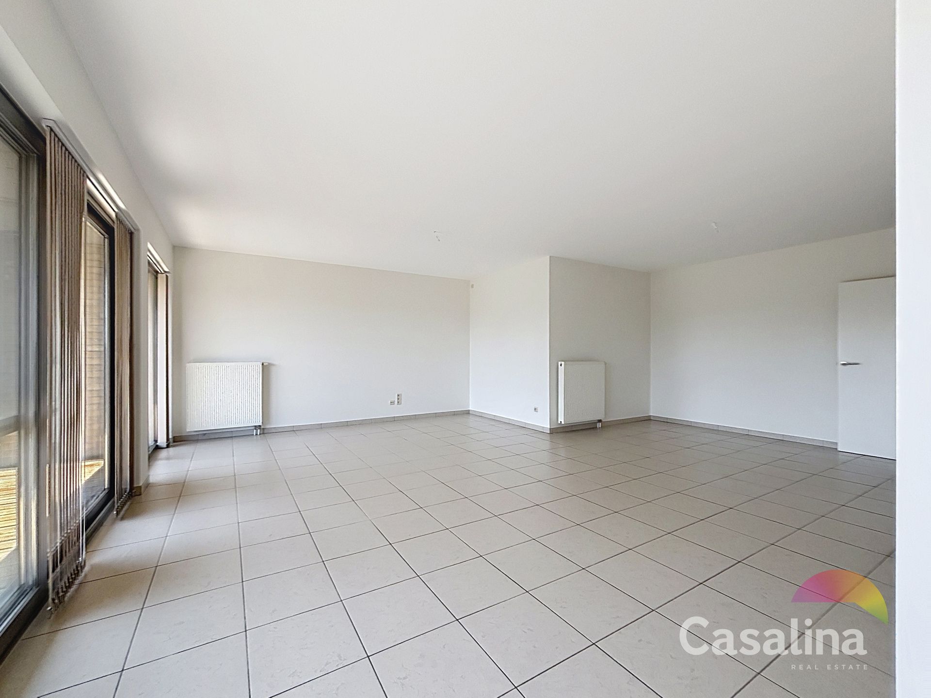 Ruim drie slaapkamer appartement te huur  foto 7