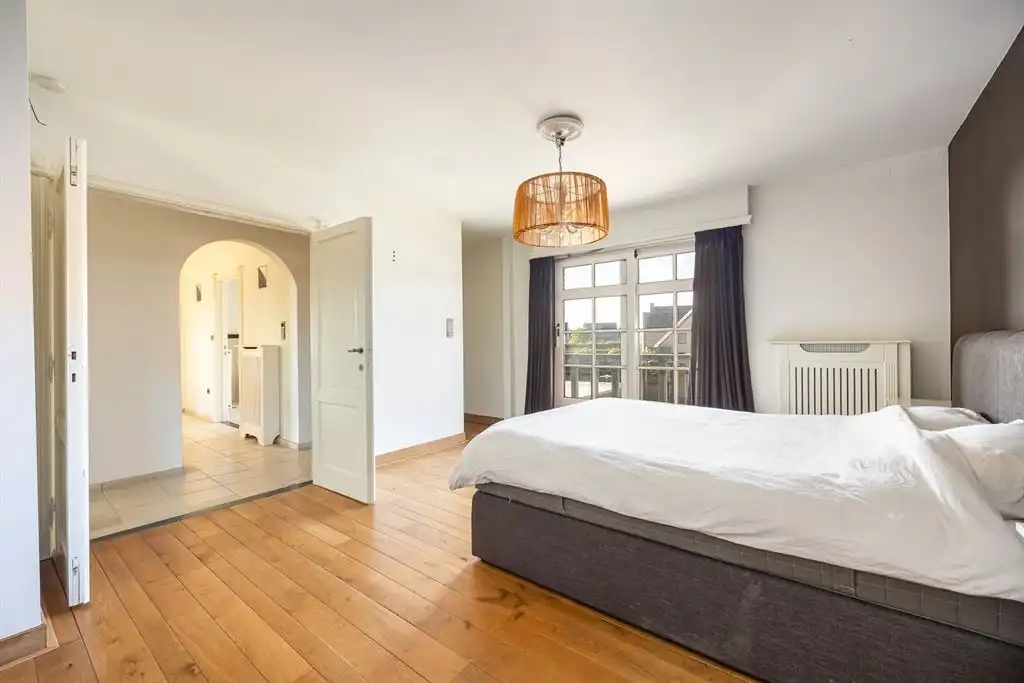 karaktervolle villa met zonnige tuin en zwembad foto 15