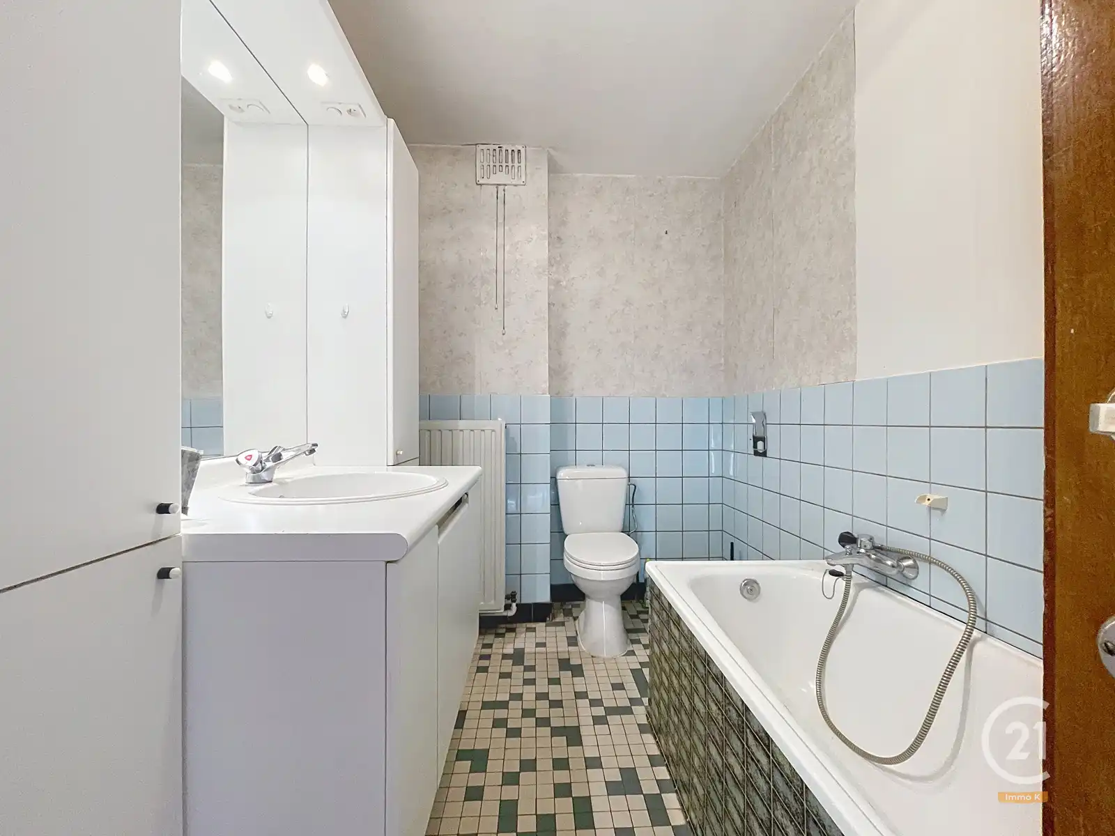 Rustig gelegen, degelijk, op te frissen huis met potentieel  foto 14