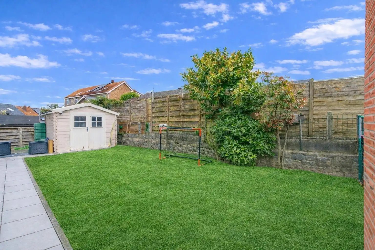 Een instapklare 3 gevelwoning met garage! foto 17