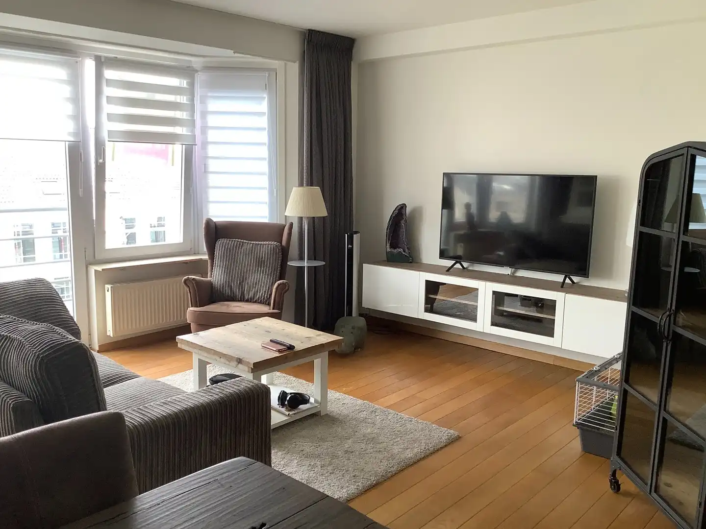 Trendy appartement met terras in centrum Eeklo foto {{pictureIndex}}