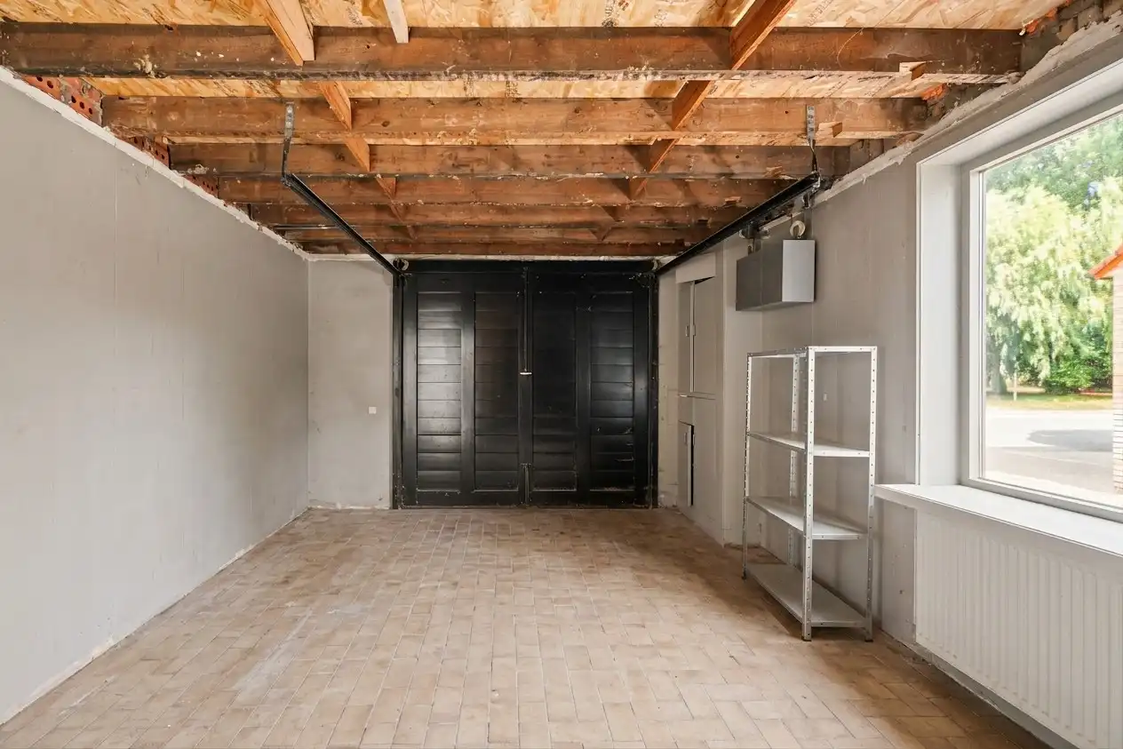 Ruime halfopen woning met 5 slaapkamers, grote tuin en prachtig open zicht in Lapscheure. foto 21